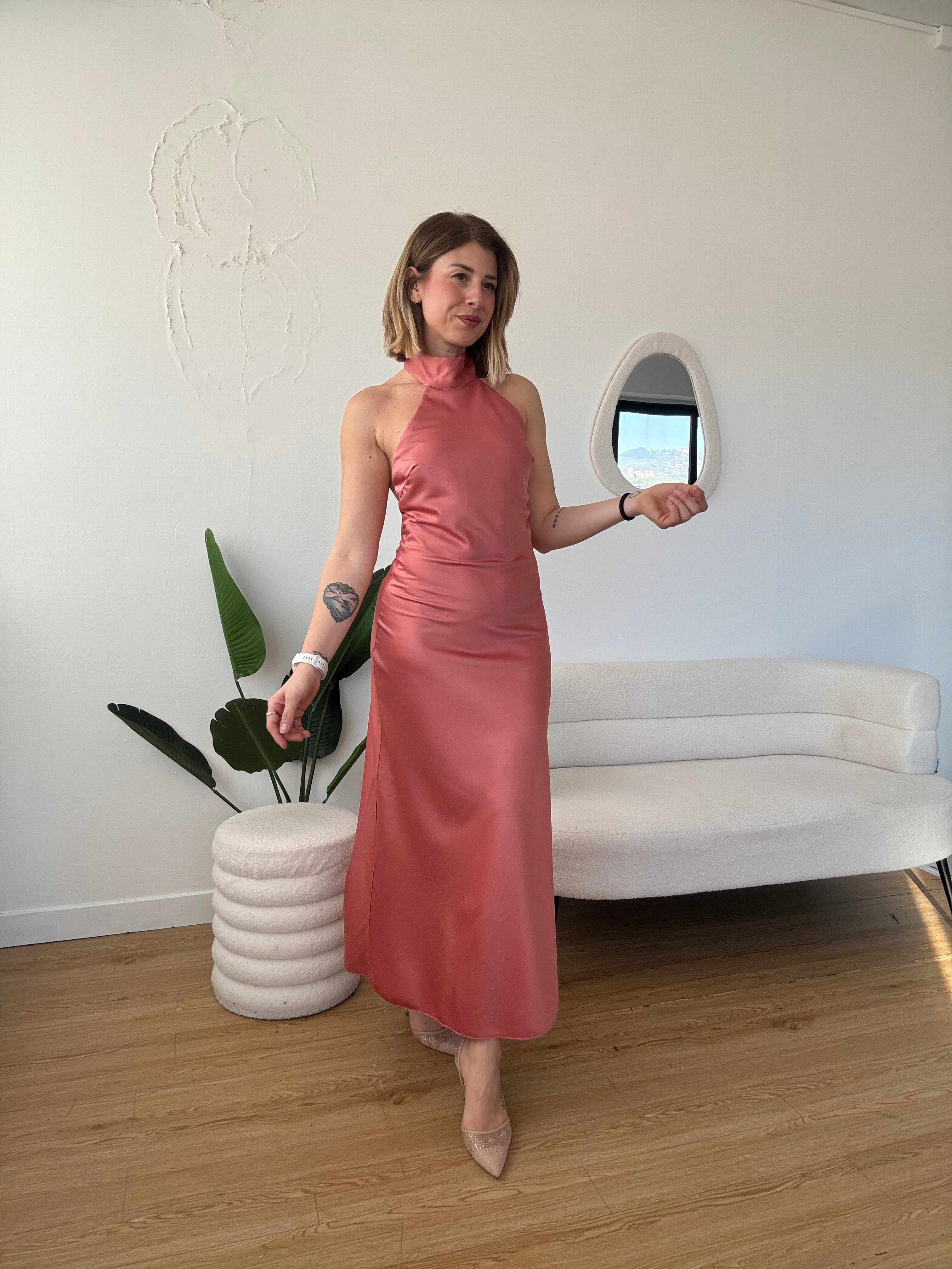 Abito lungo scollo americano