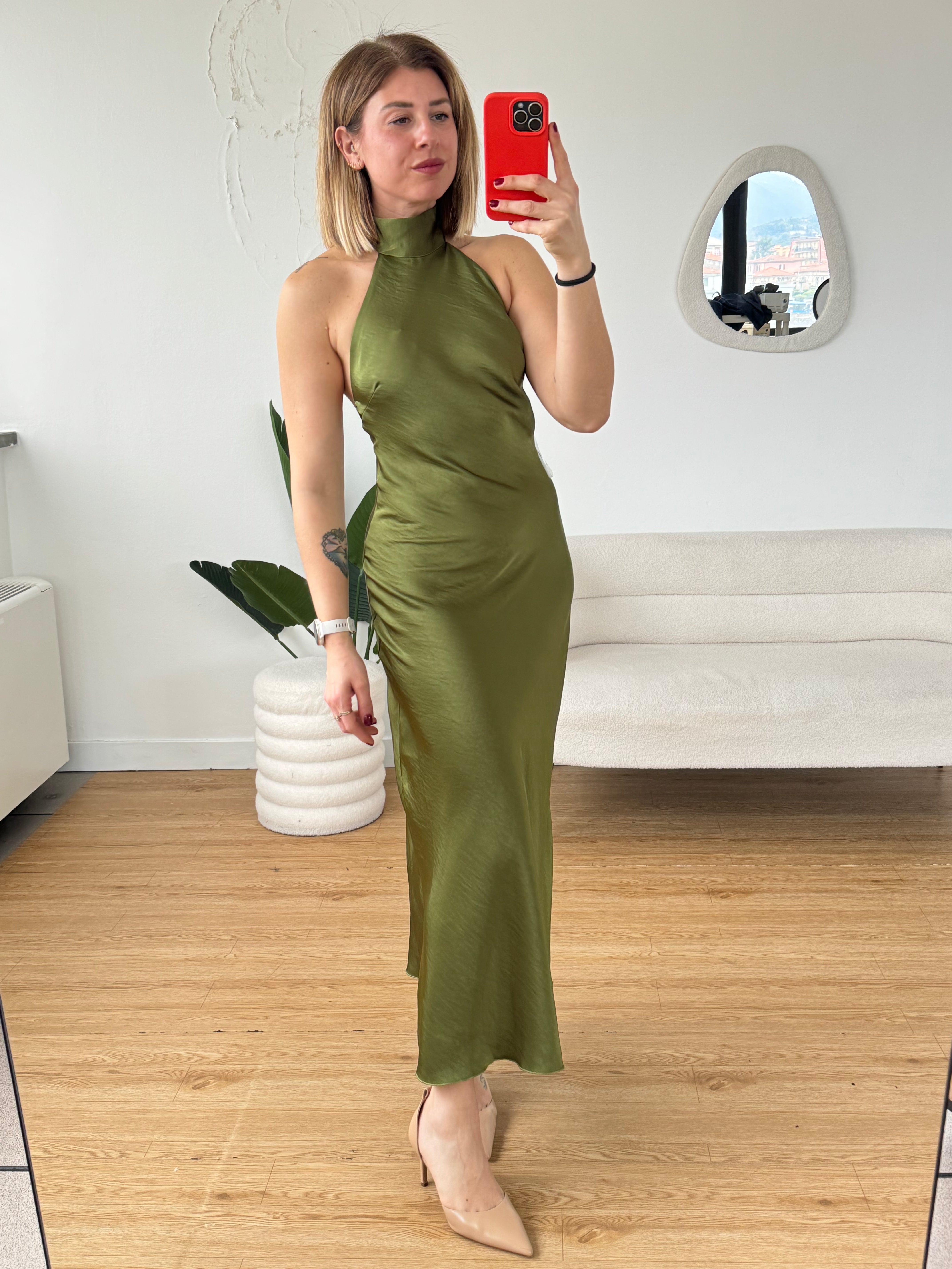 Abito lungo scollo americano