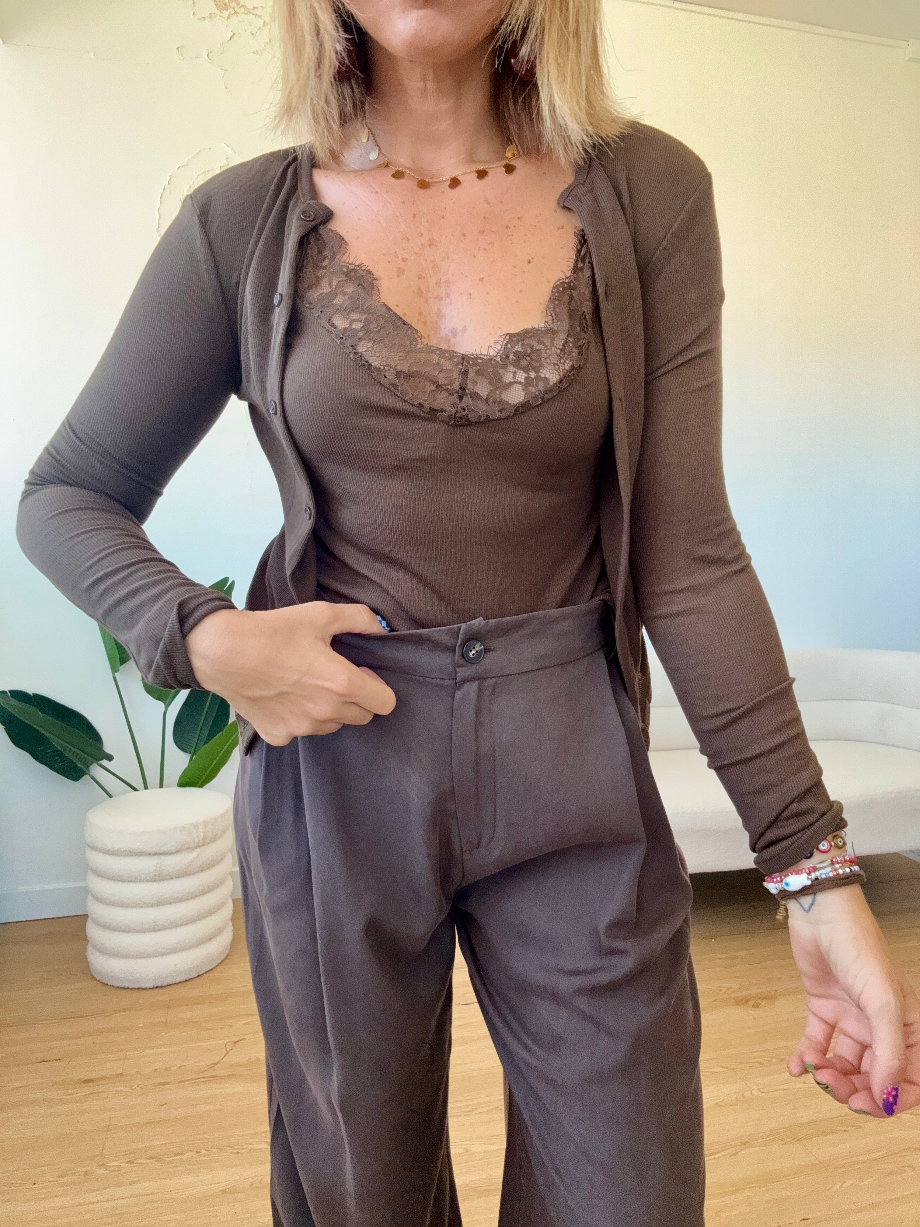 Cardigan con canotta in pizzo
