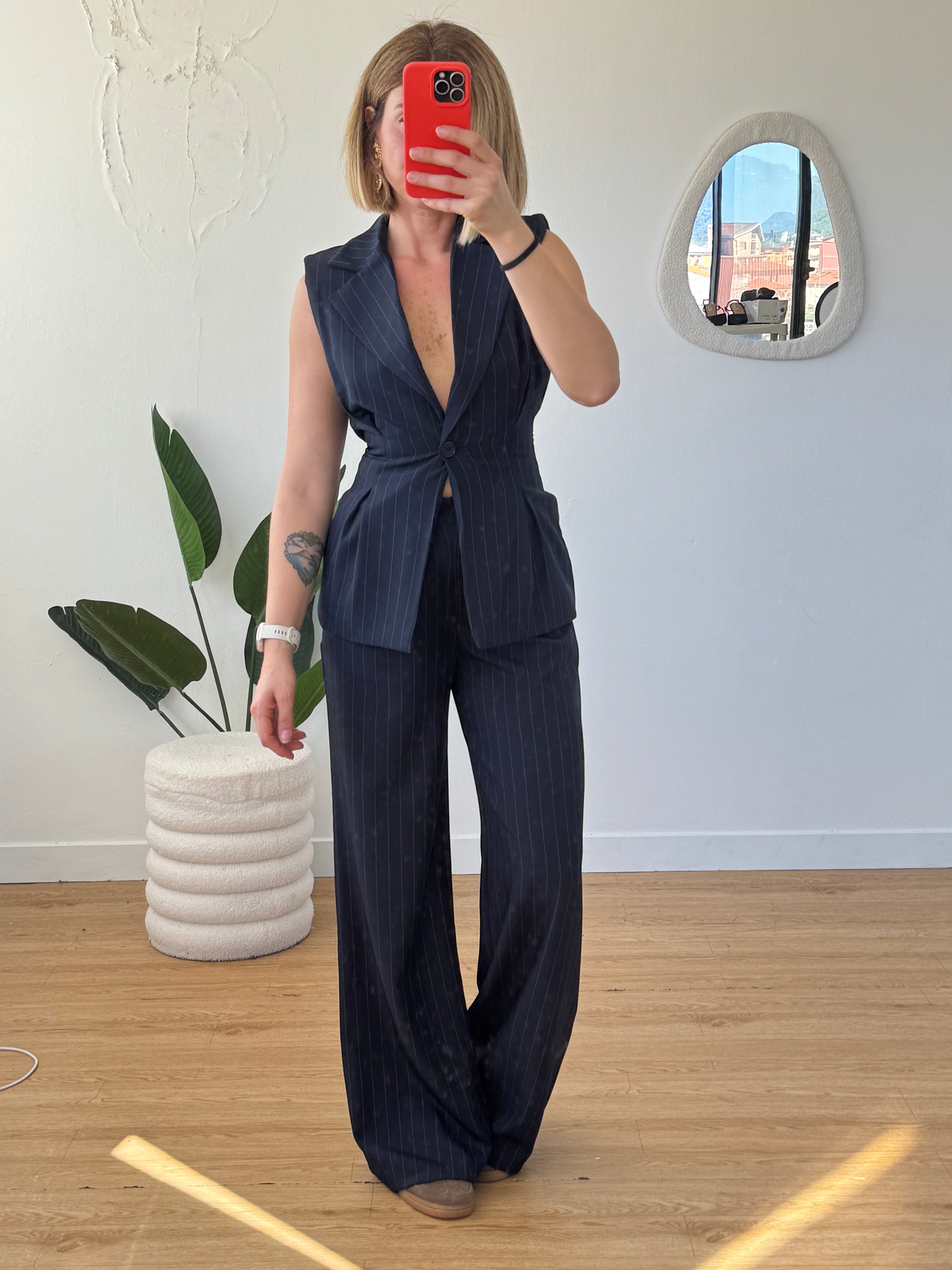 Completo con gilet gessato