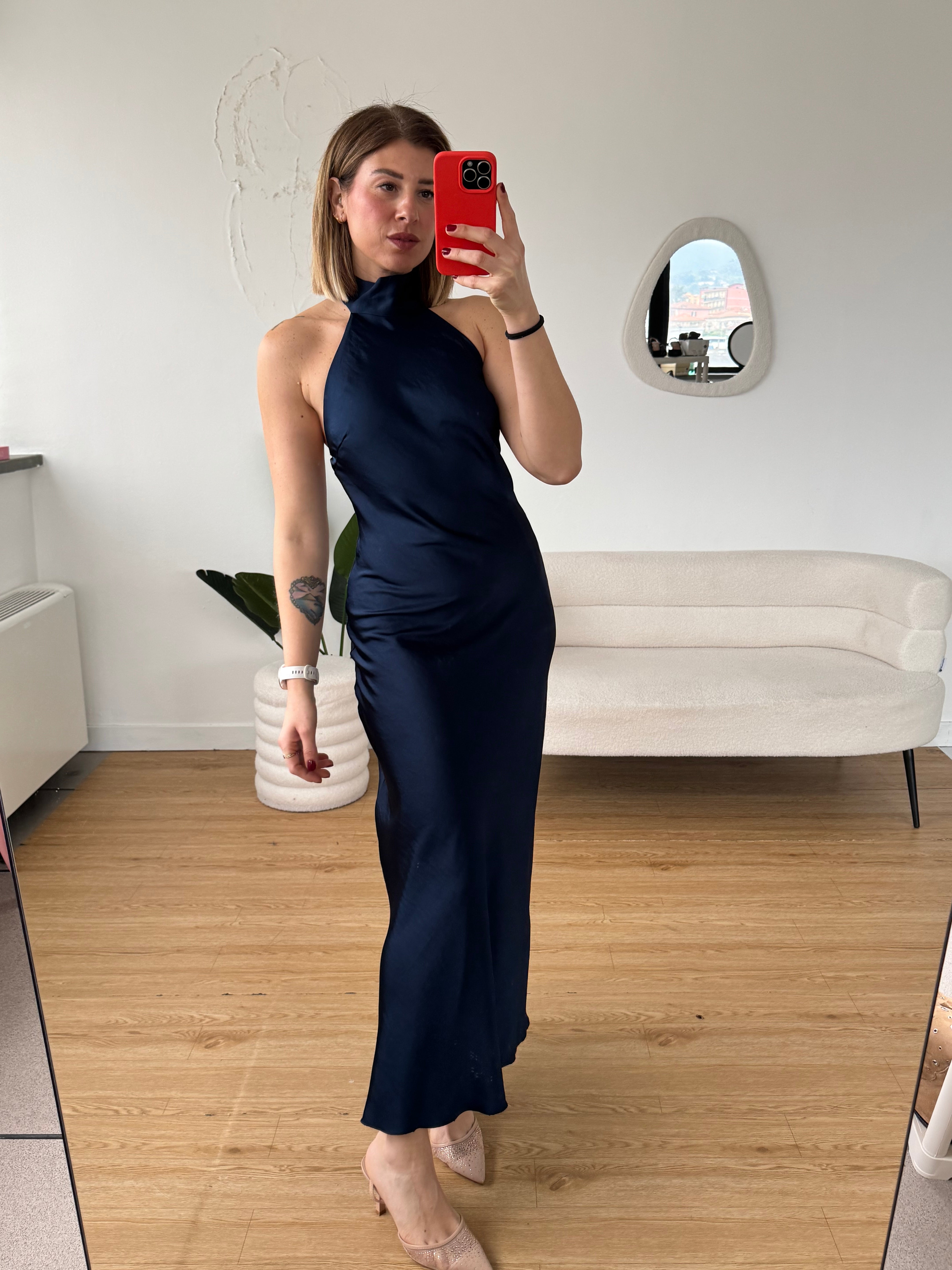 Abito lungo scollo americano