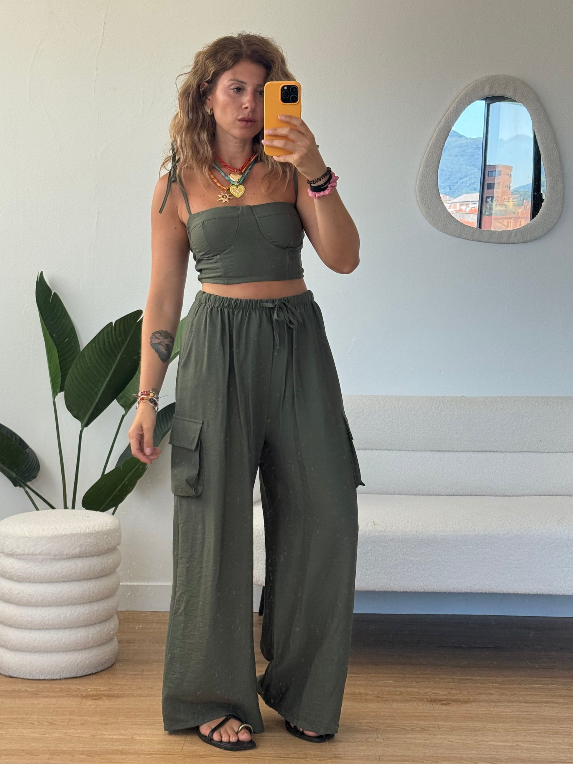 Completo pantaloni cargo