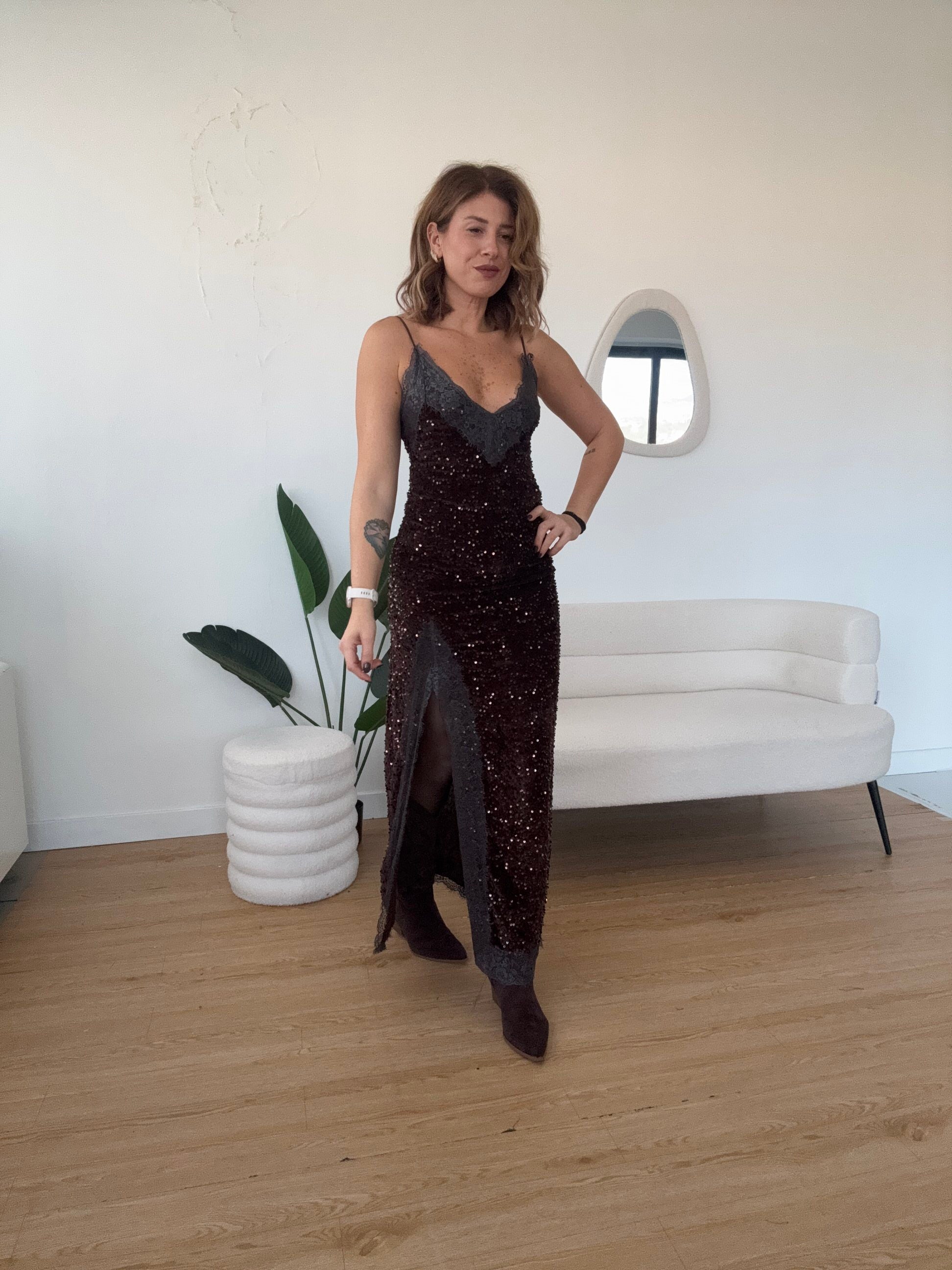 Abito lungo in velluto con paillettes e pizzo