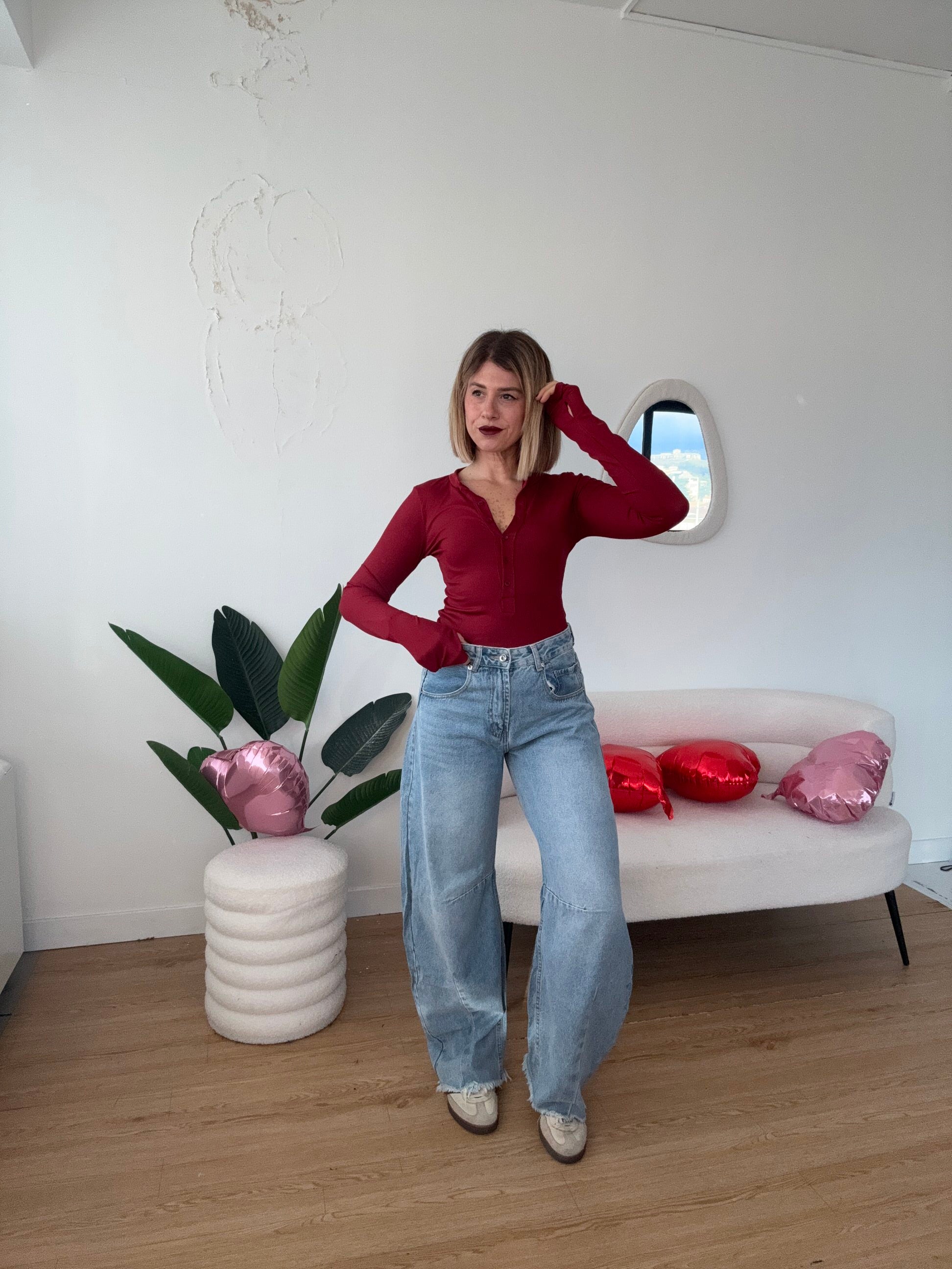 Jeans ballon vita alta sfrangiati