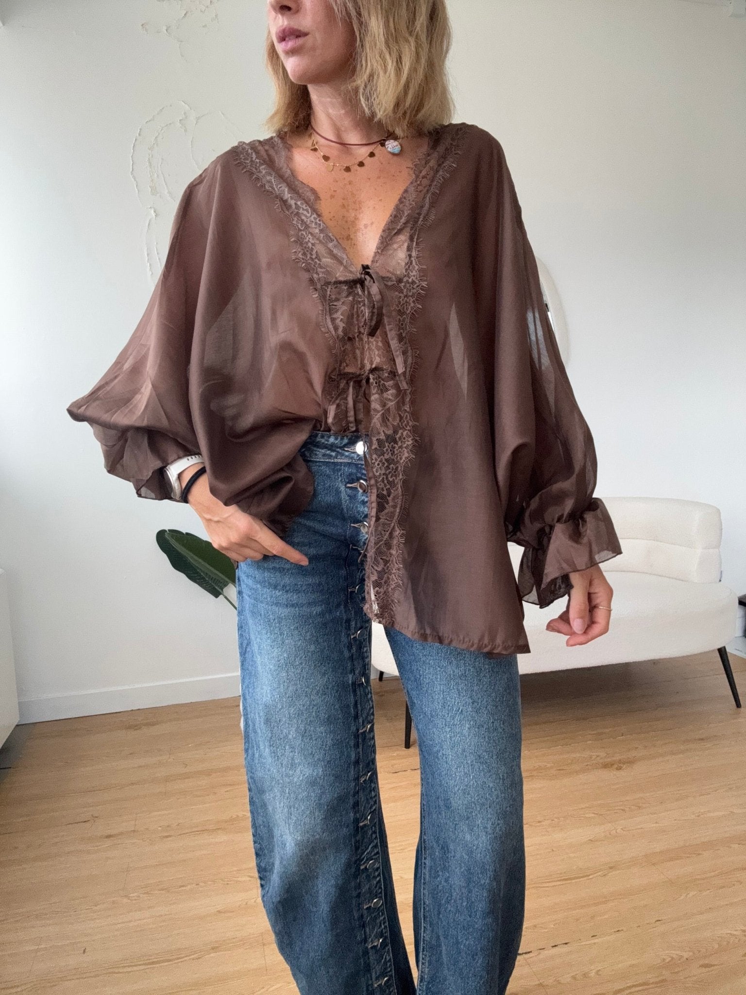 Maxi camicia con pizzo e fiocchi - GGlam