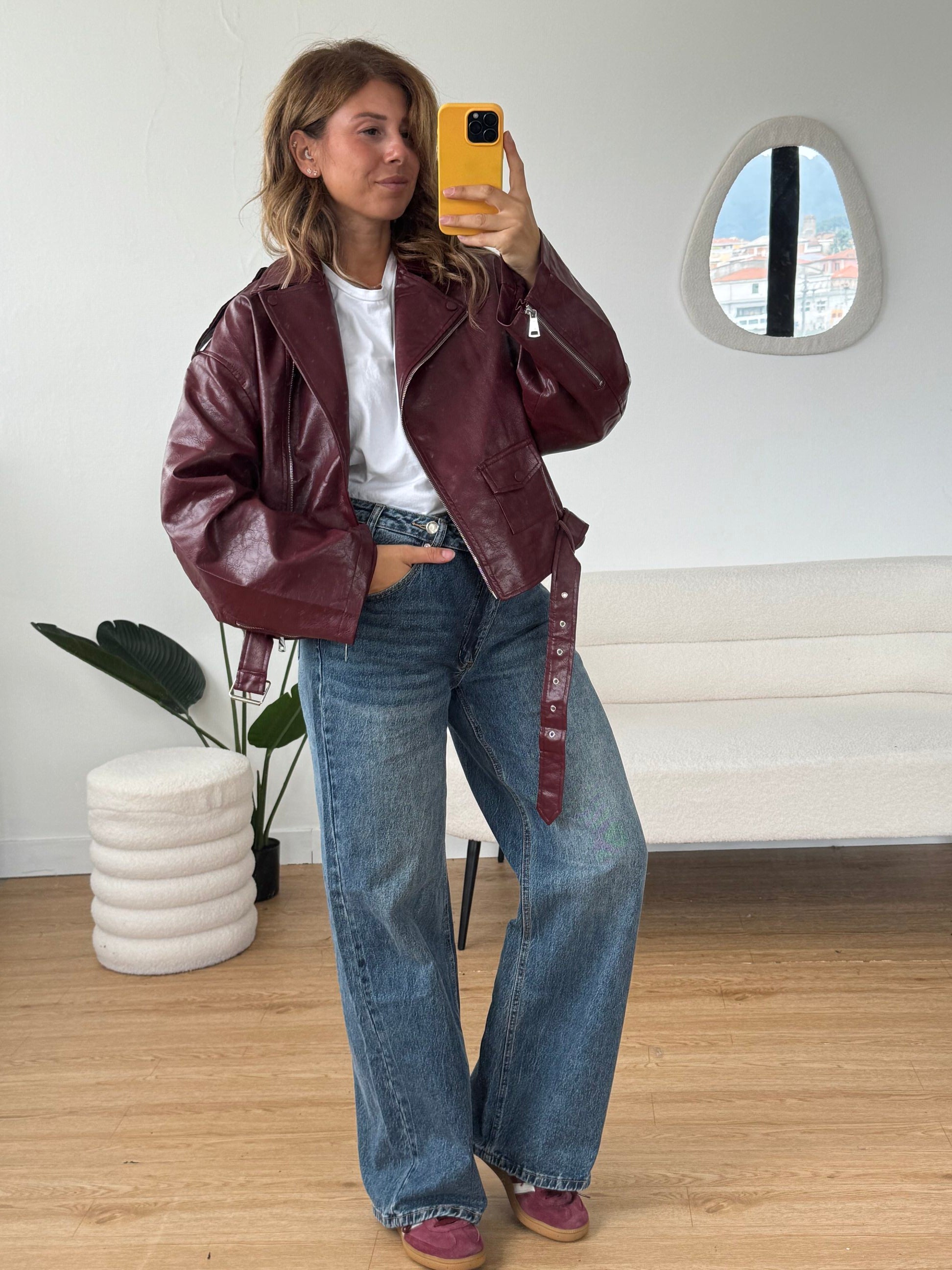 Chiodo ecopelle oversize dettaglio bottoni tono su tono