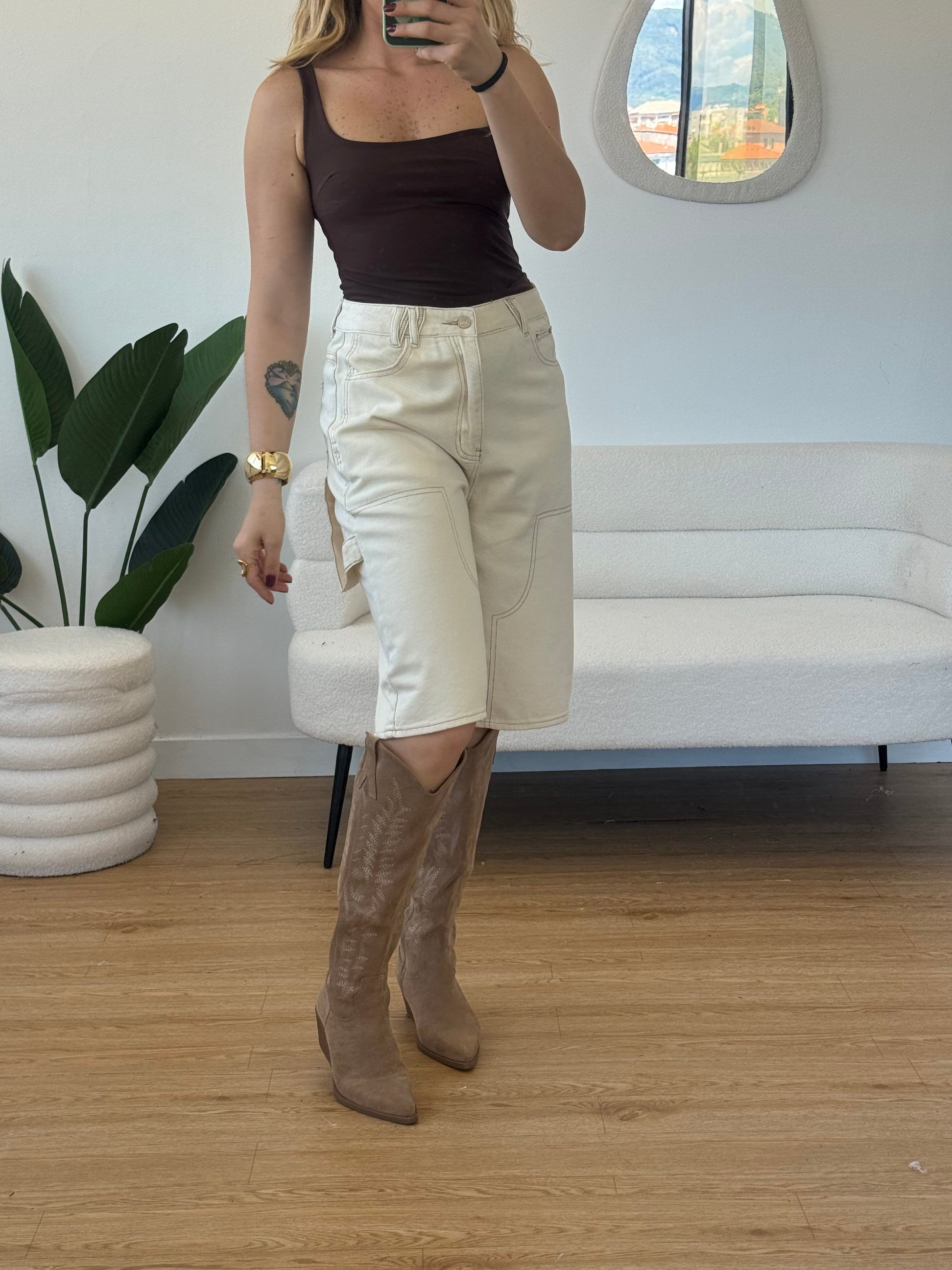 Bermuda denim modello cargo