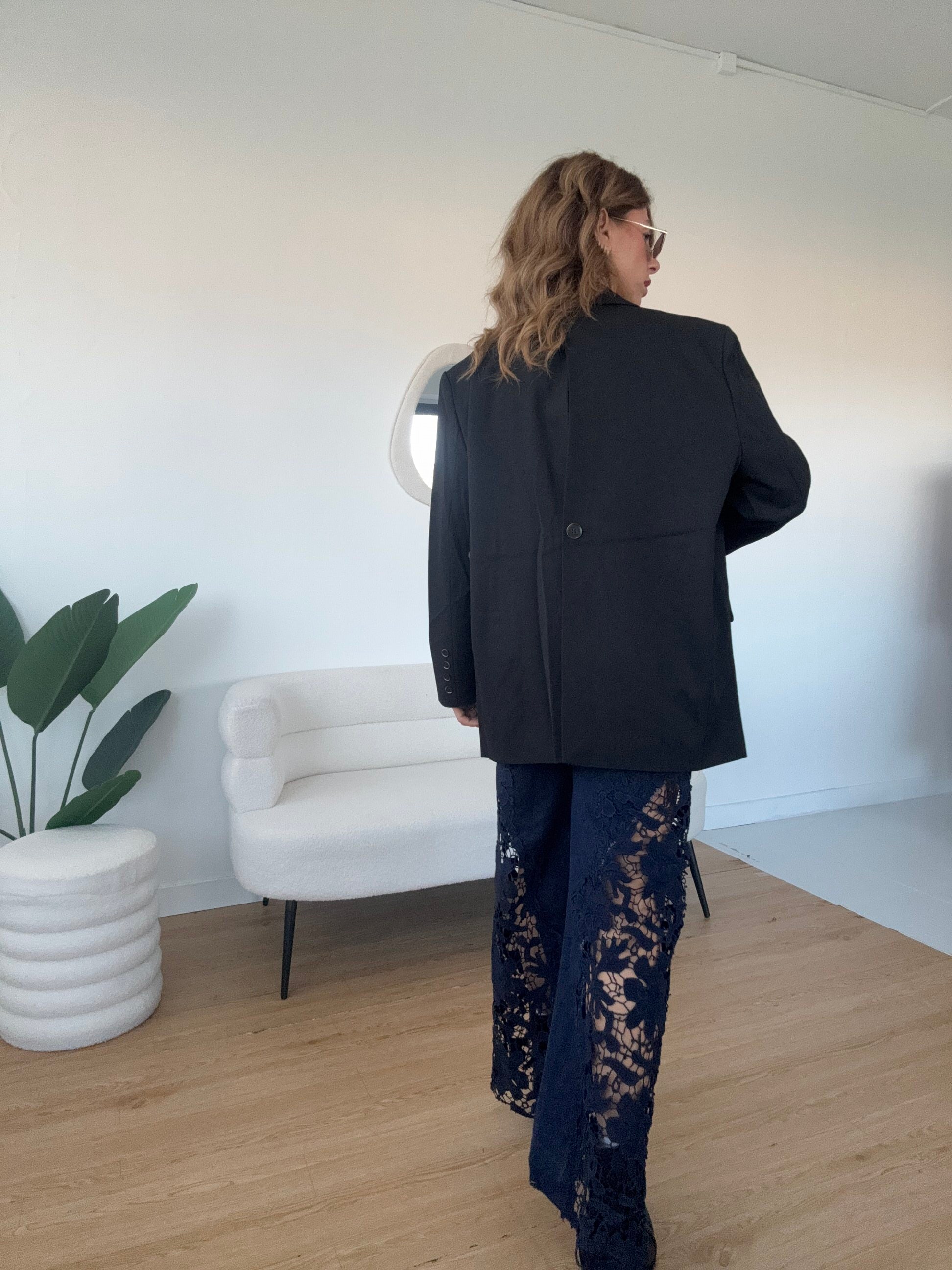 Blazer oversize spacco sul retro