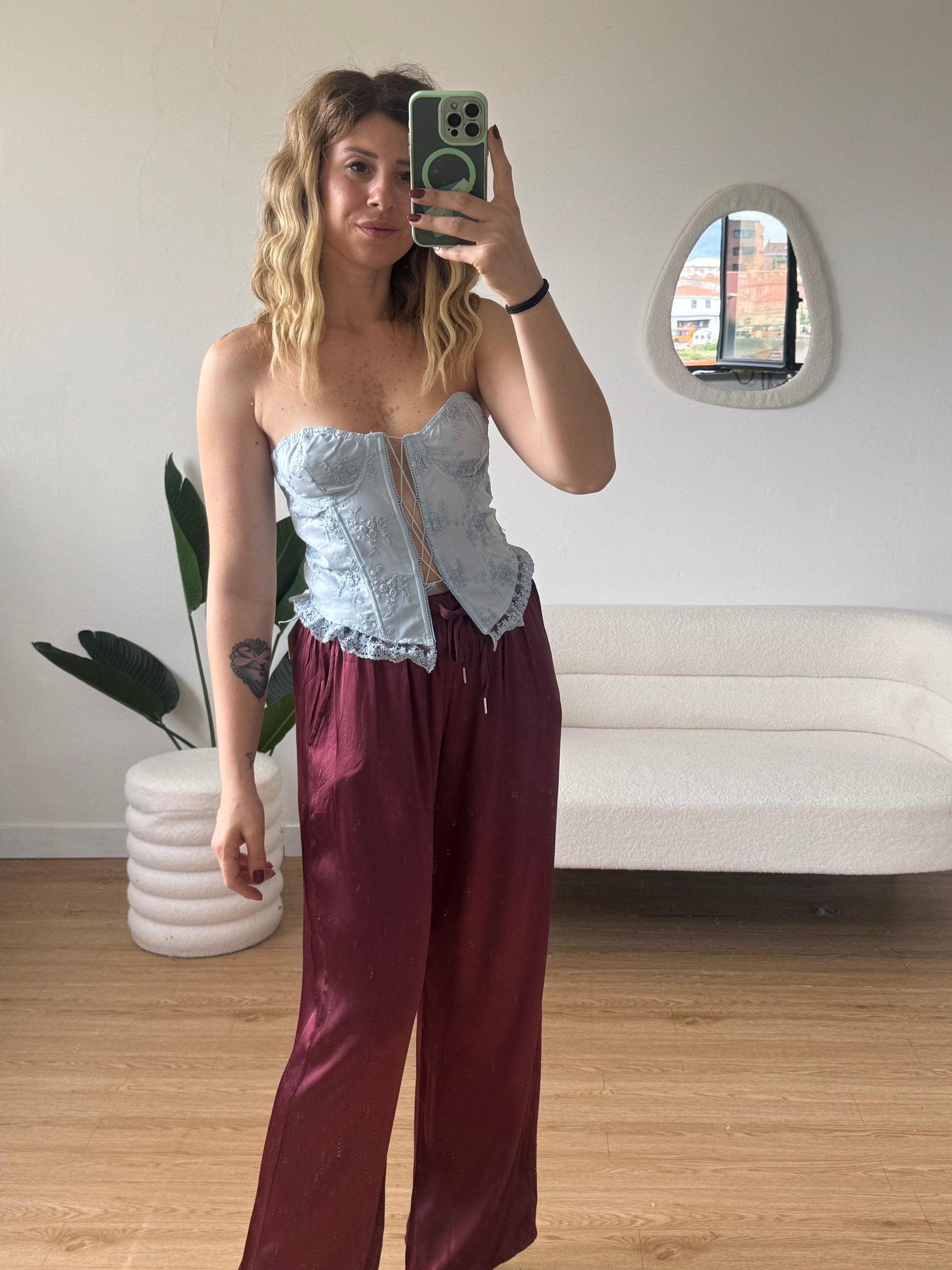 Corpetto ricamato in cotone