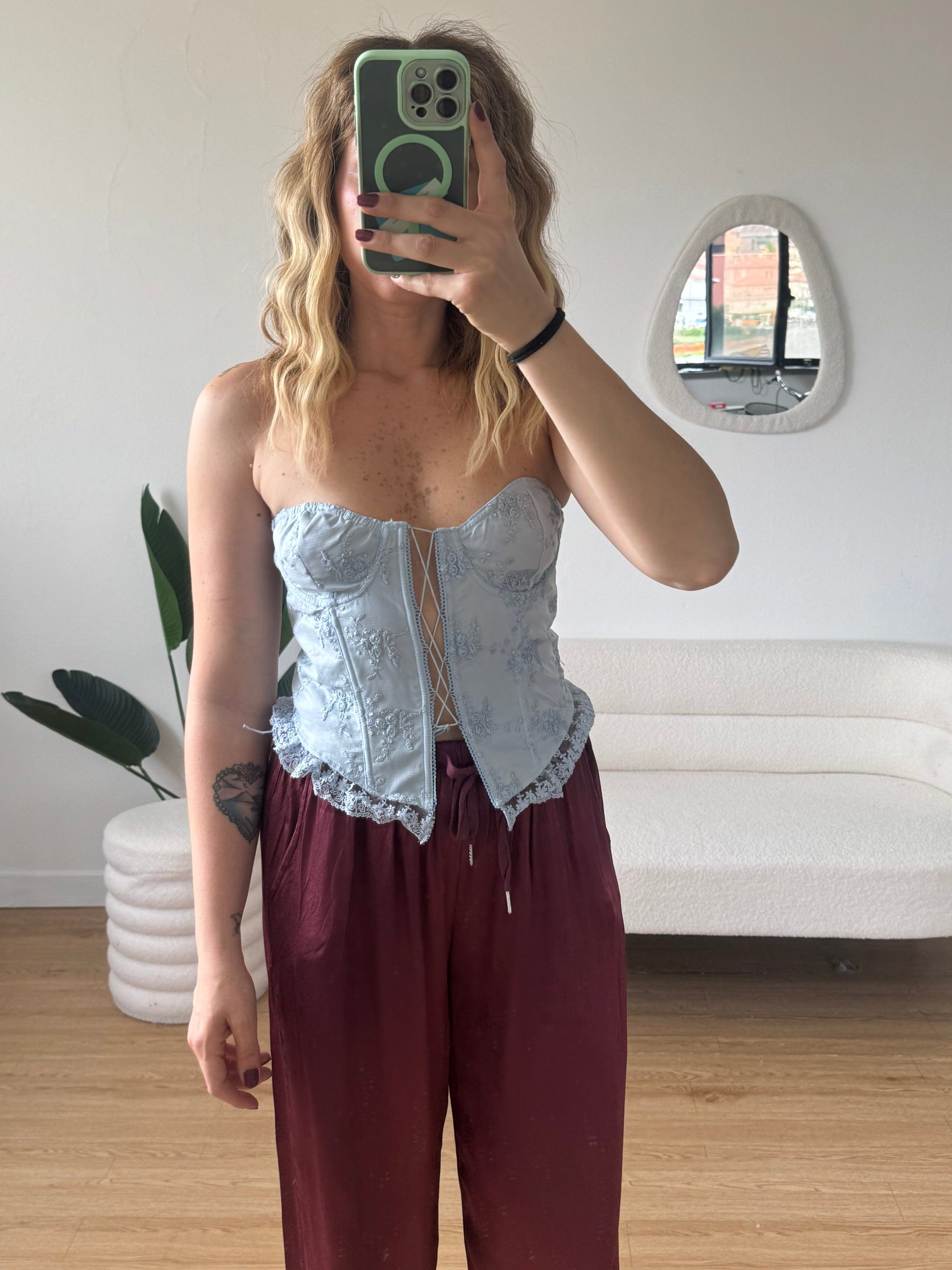 Corpetto ricamato in cotone