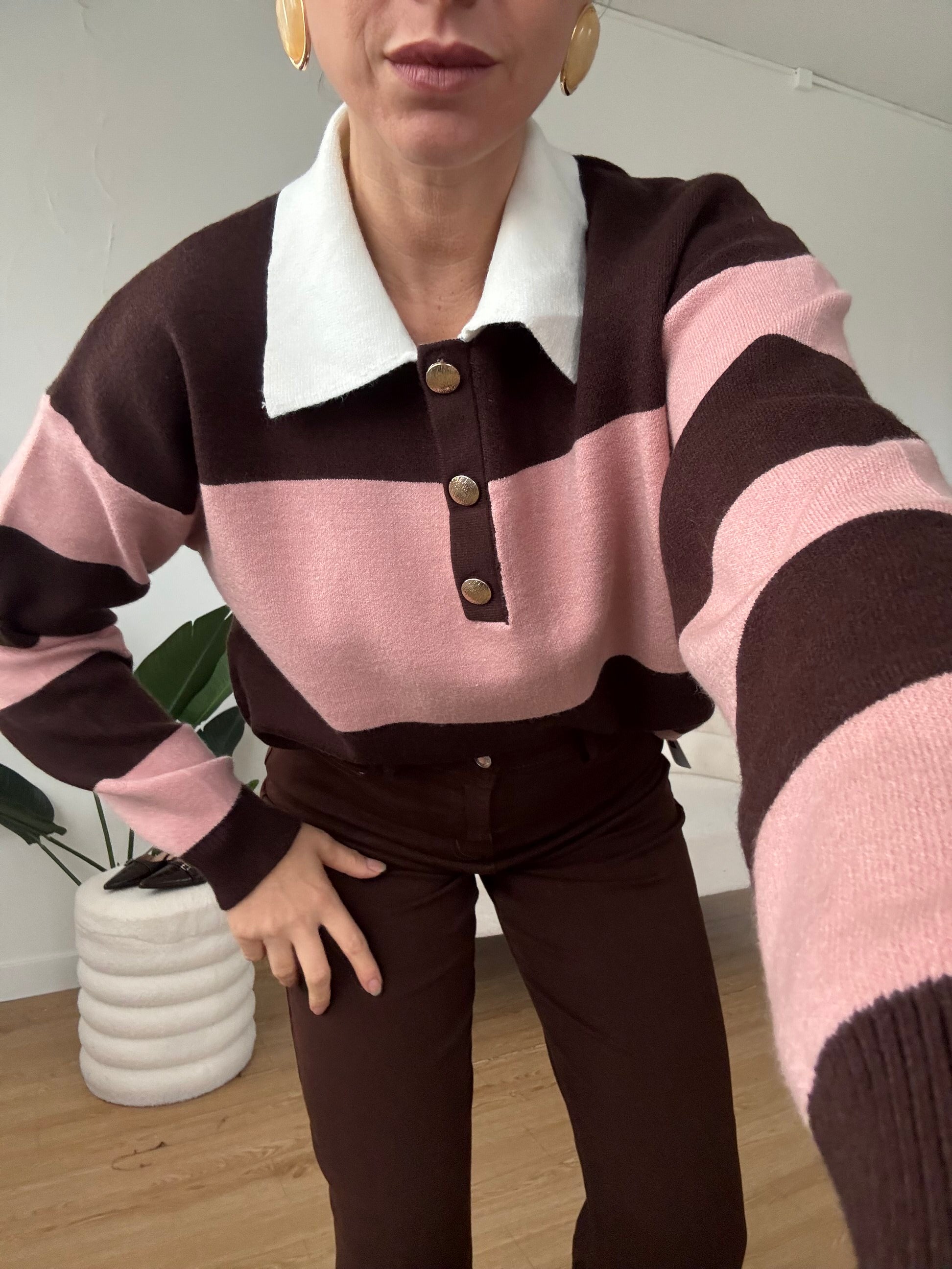 Maglione righe maxi e bottoni oro