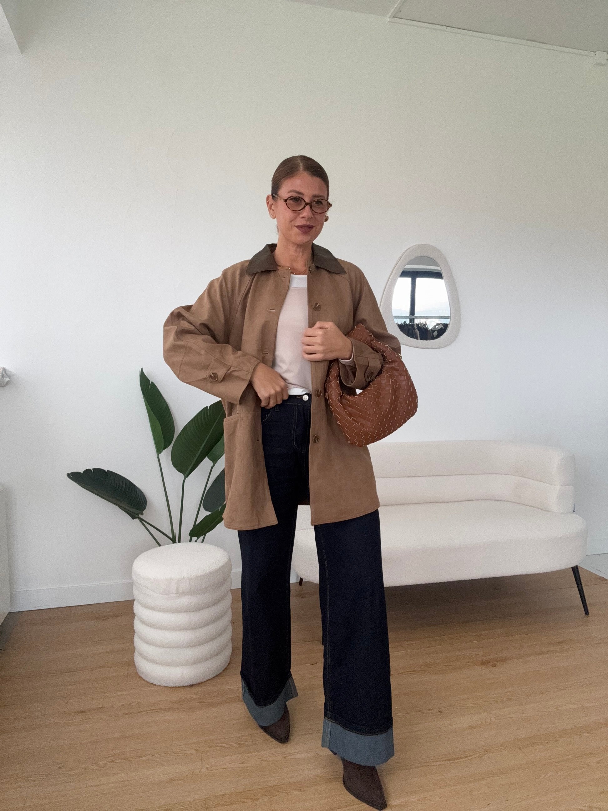 Trench suede oversize colletto a contrasto