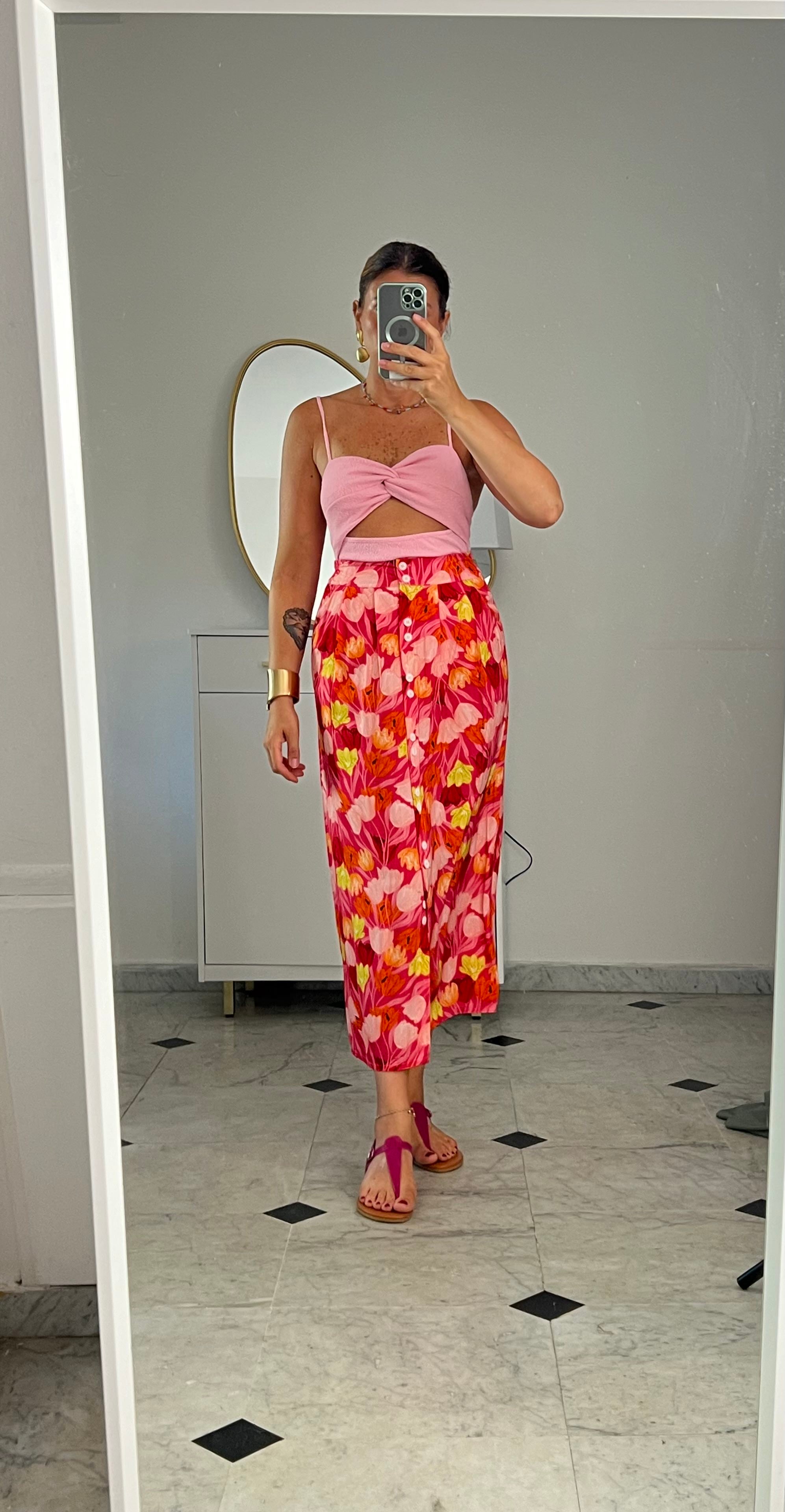 Body cut out spallina sottile