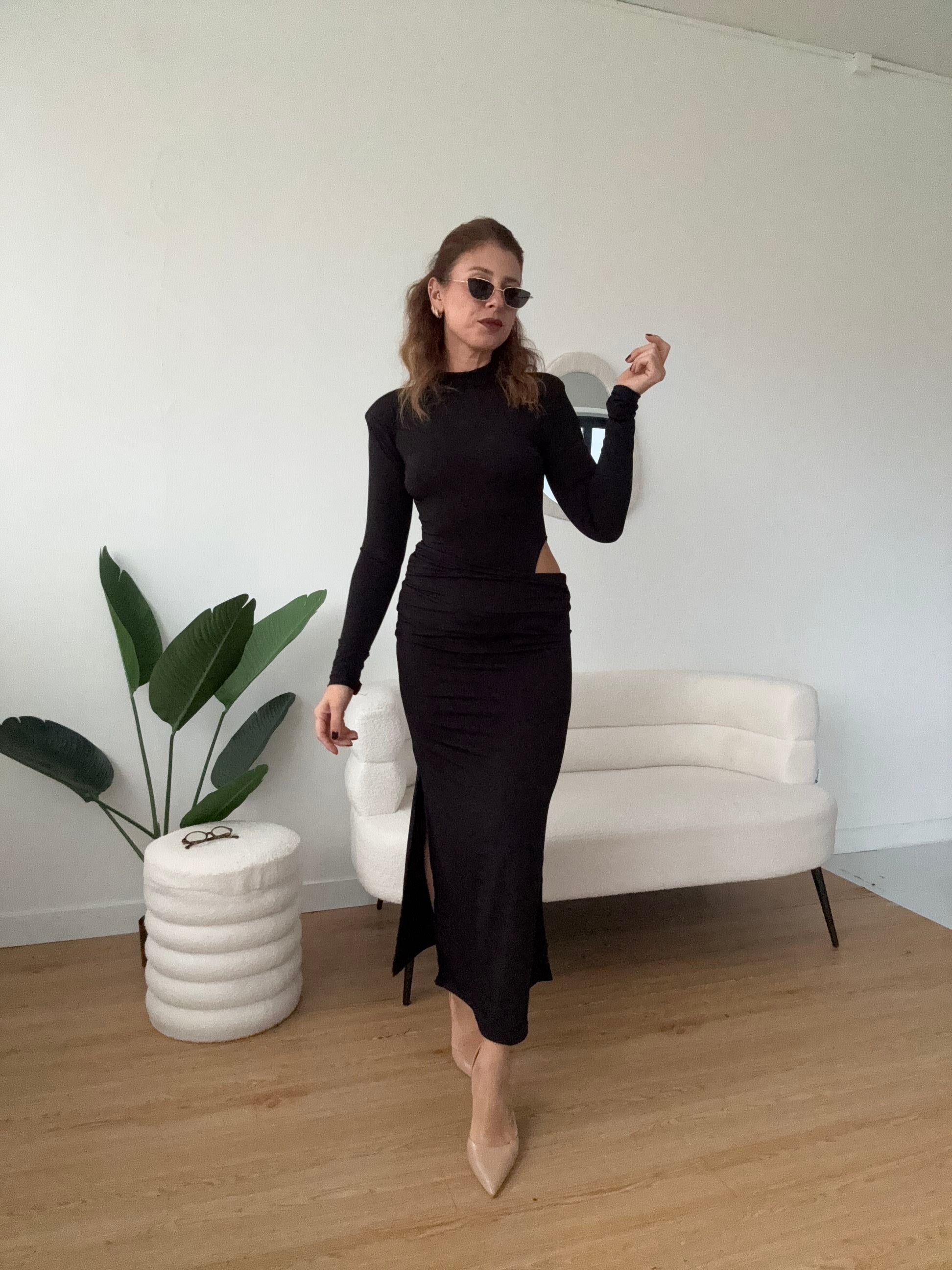 Abito lungo cut out con spalline