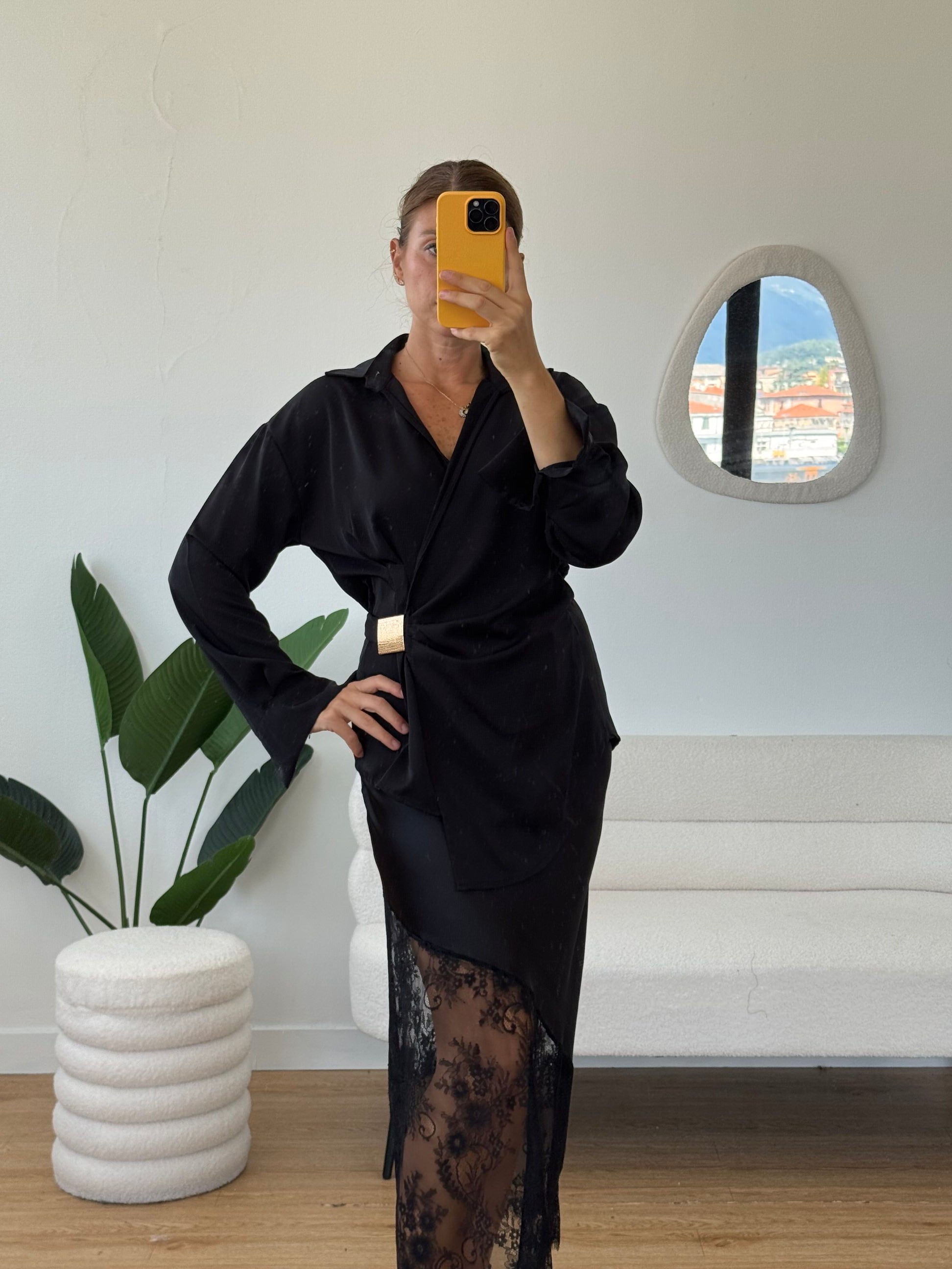 Camicia incrociata dettaglio fibbia dorata