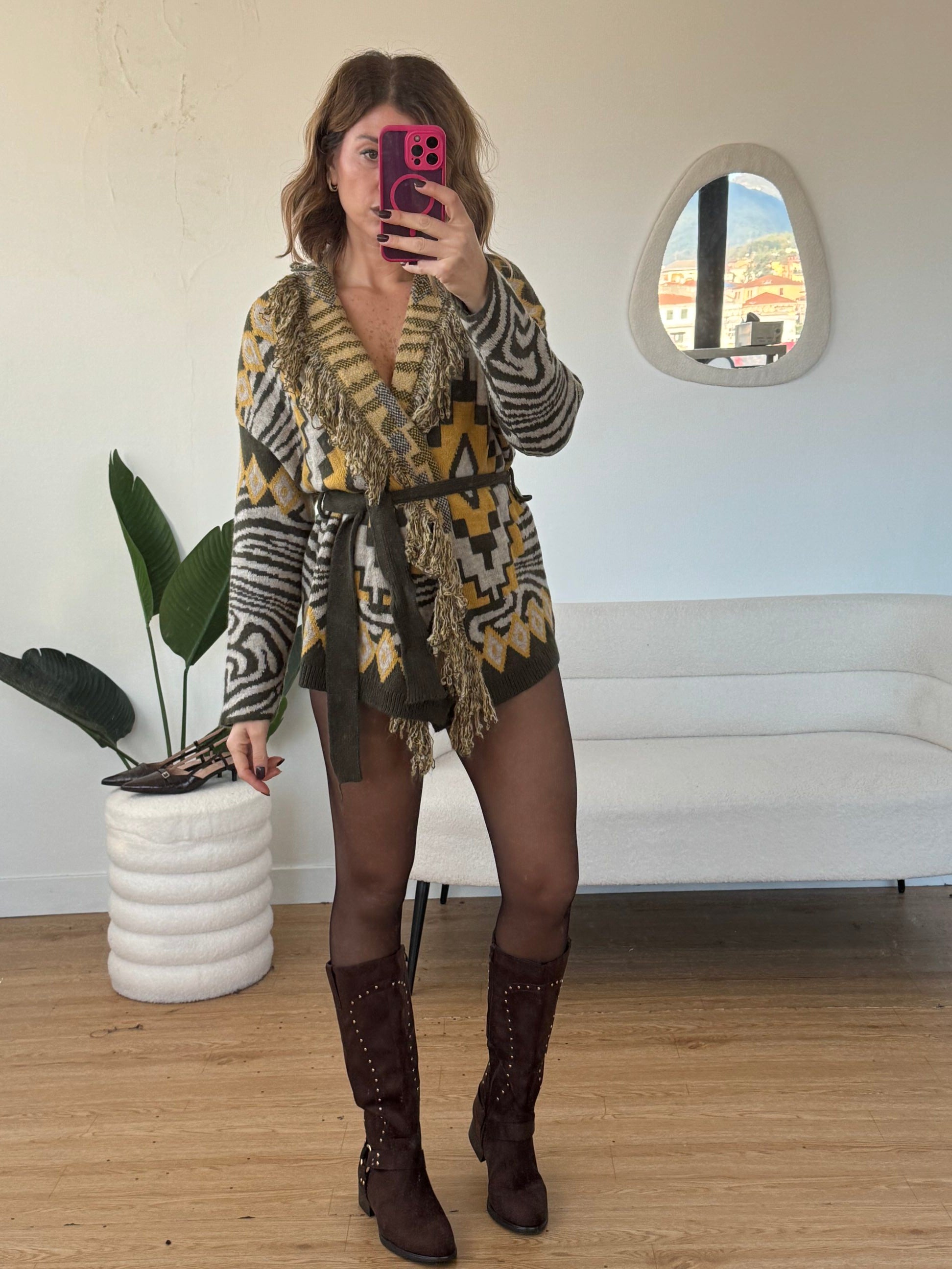 Cardigan con frange e cintura verde