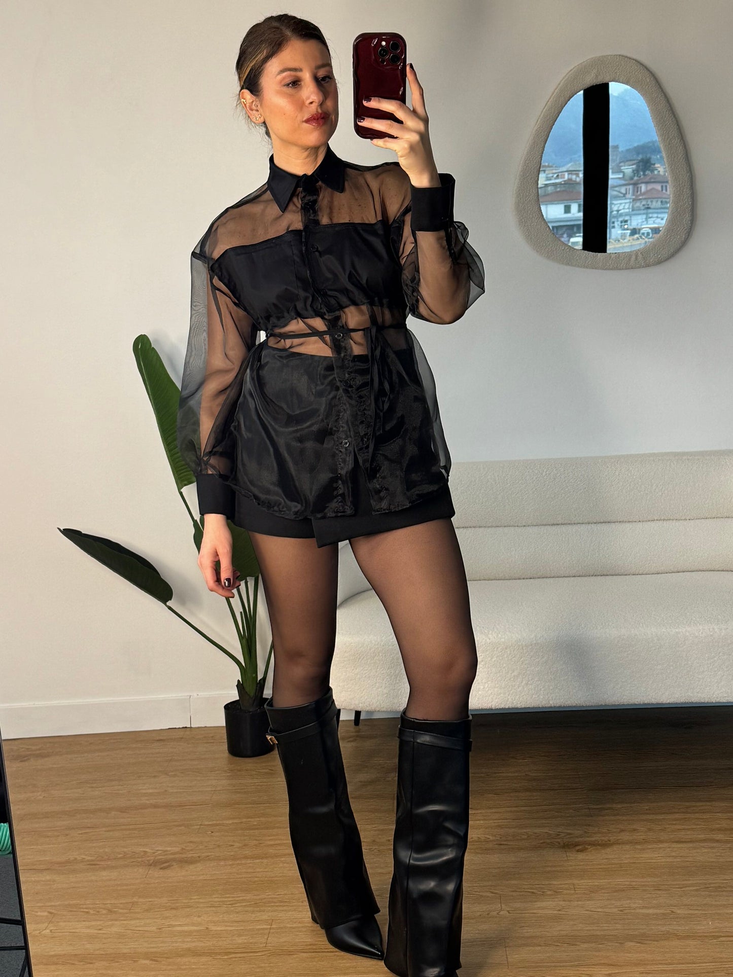 Camicia trasparente con cintura