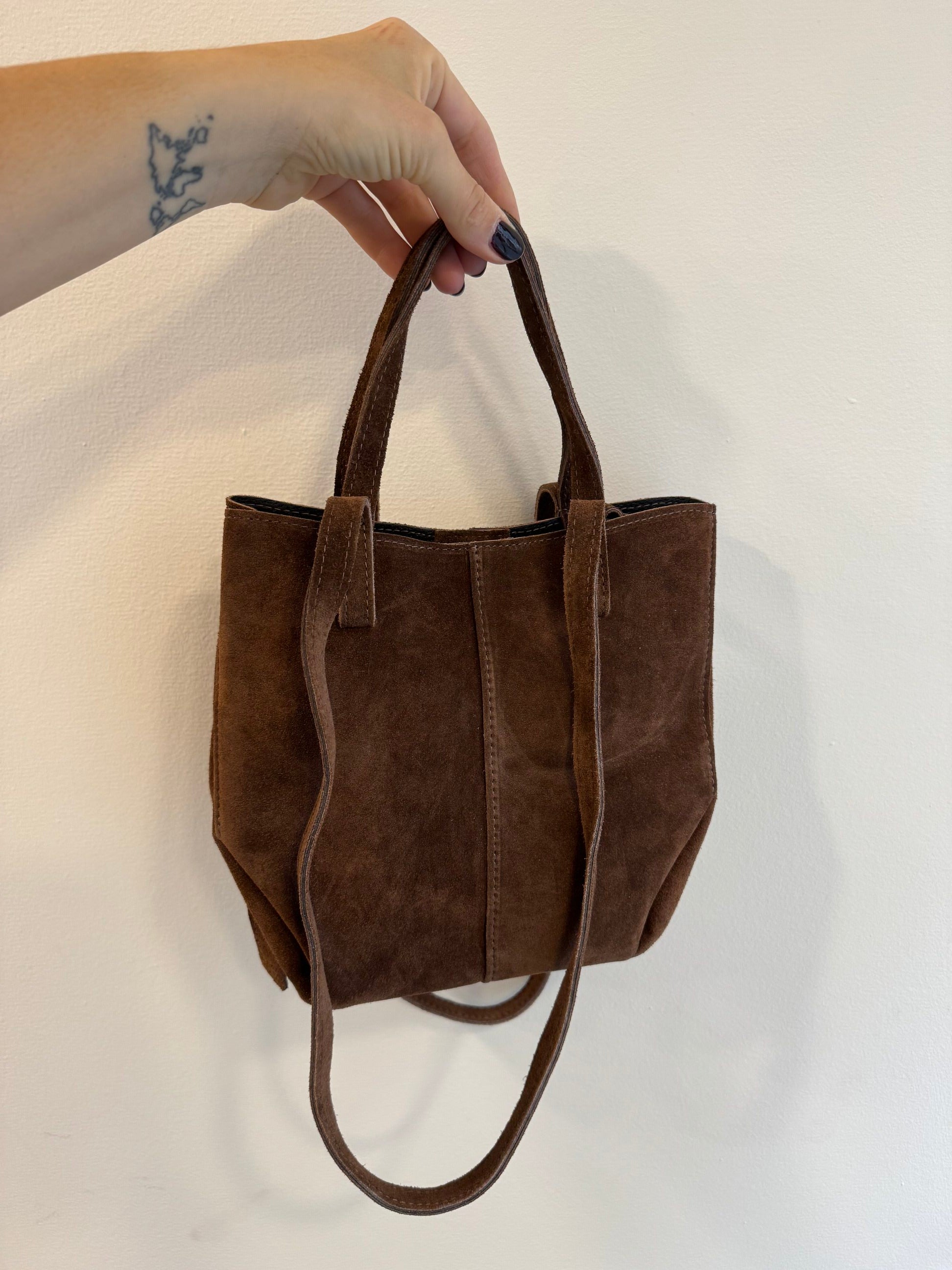 Borsa scamosciata doppia tracolla