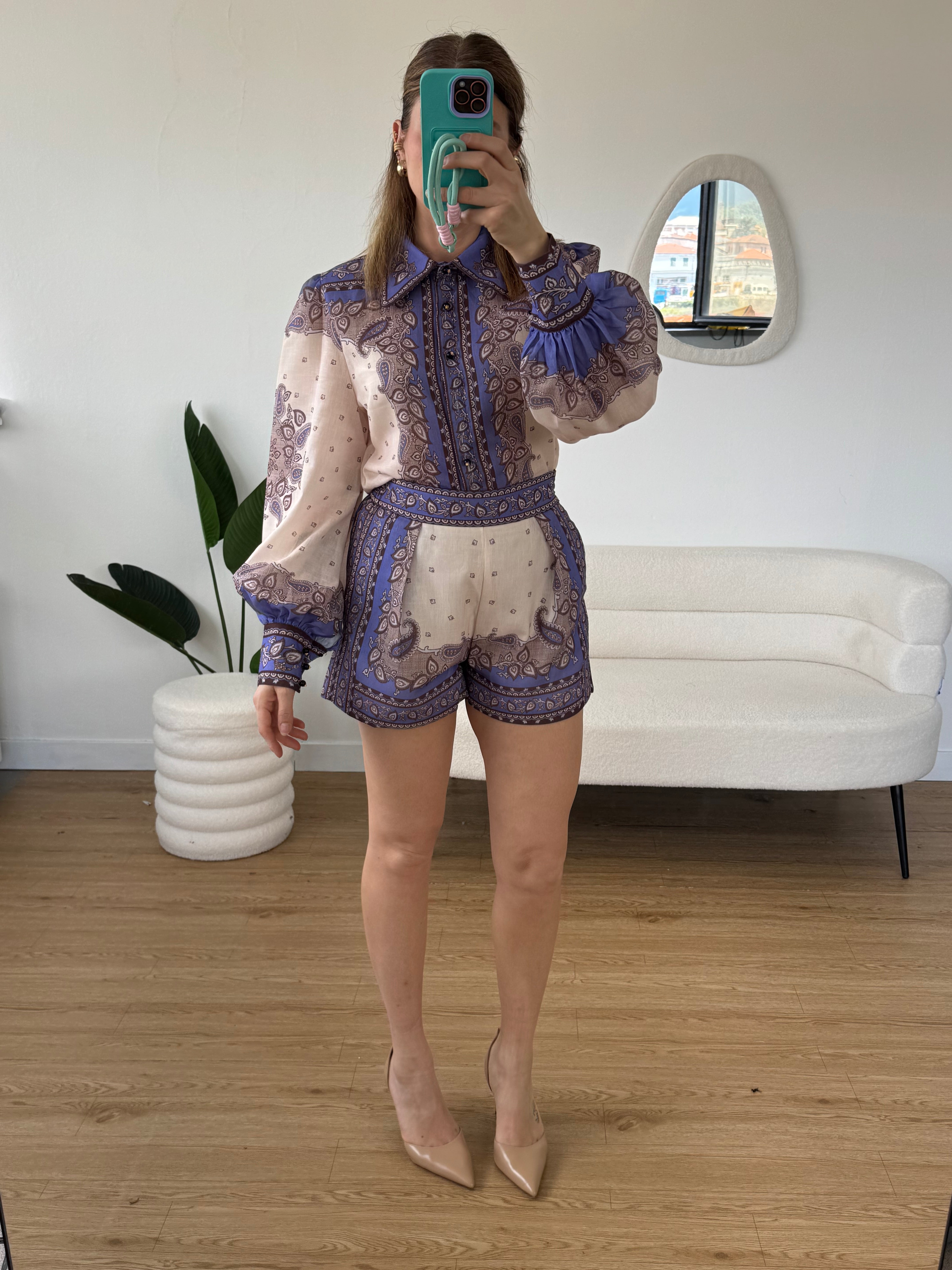 Completo shorts viola