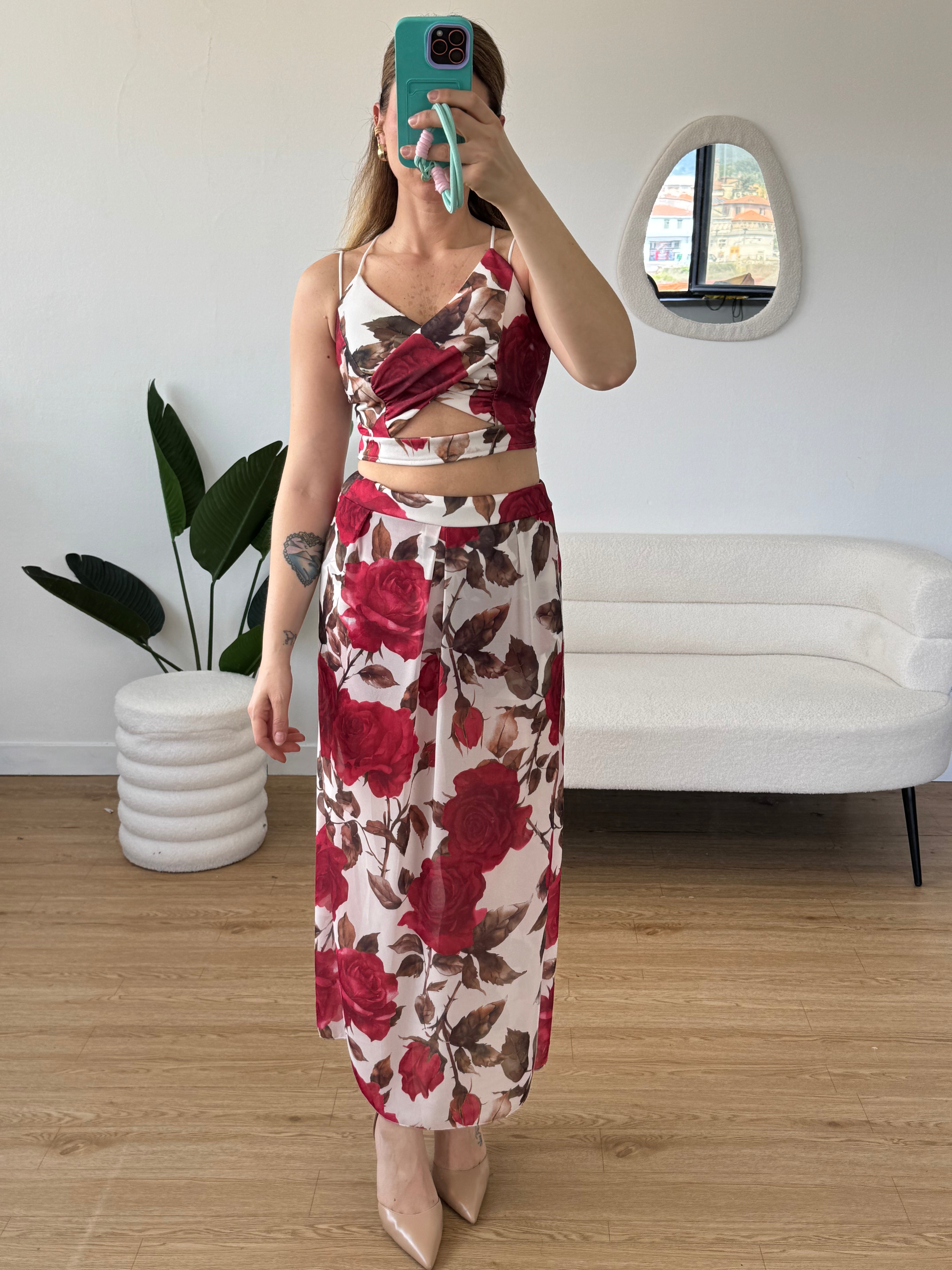 Completo top gonna con shorts a fiori