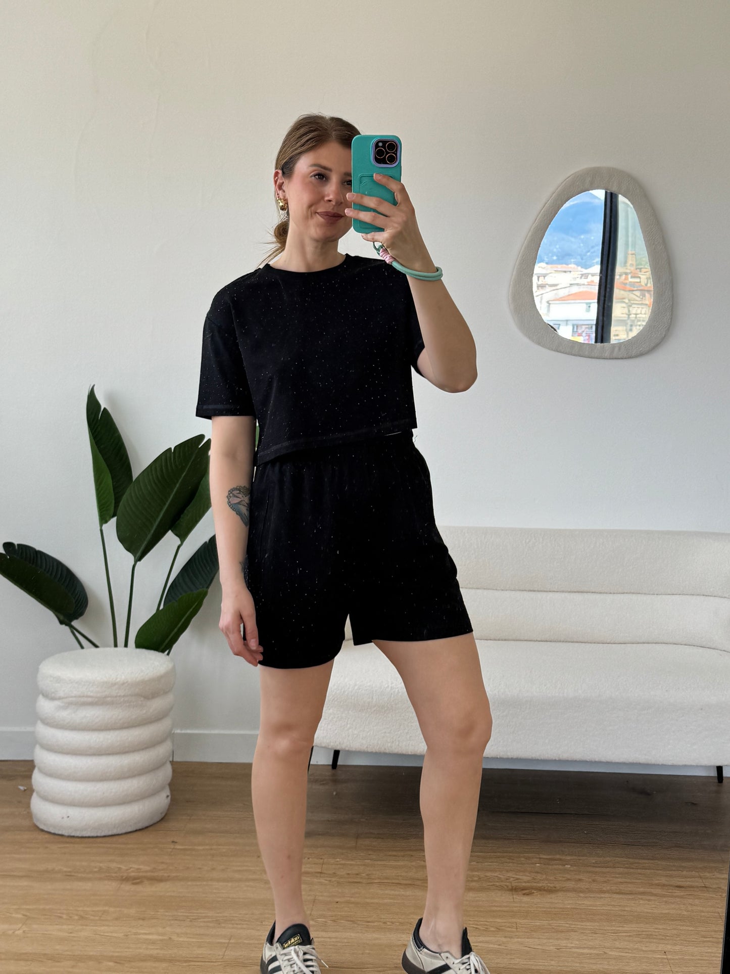 Shorts tuta con brillantini