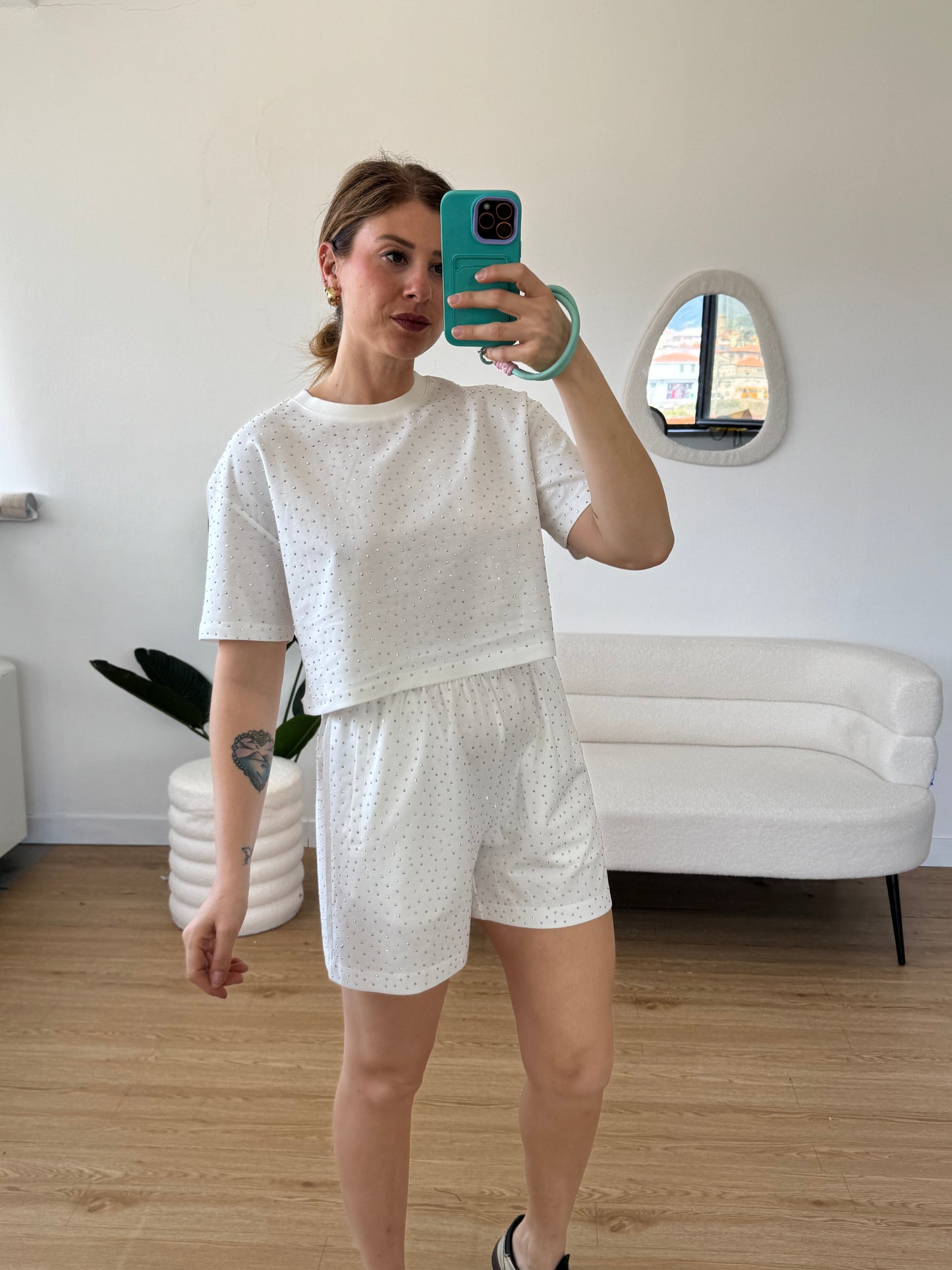 Shorts tuta con brillantini