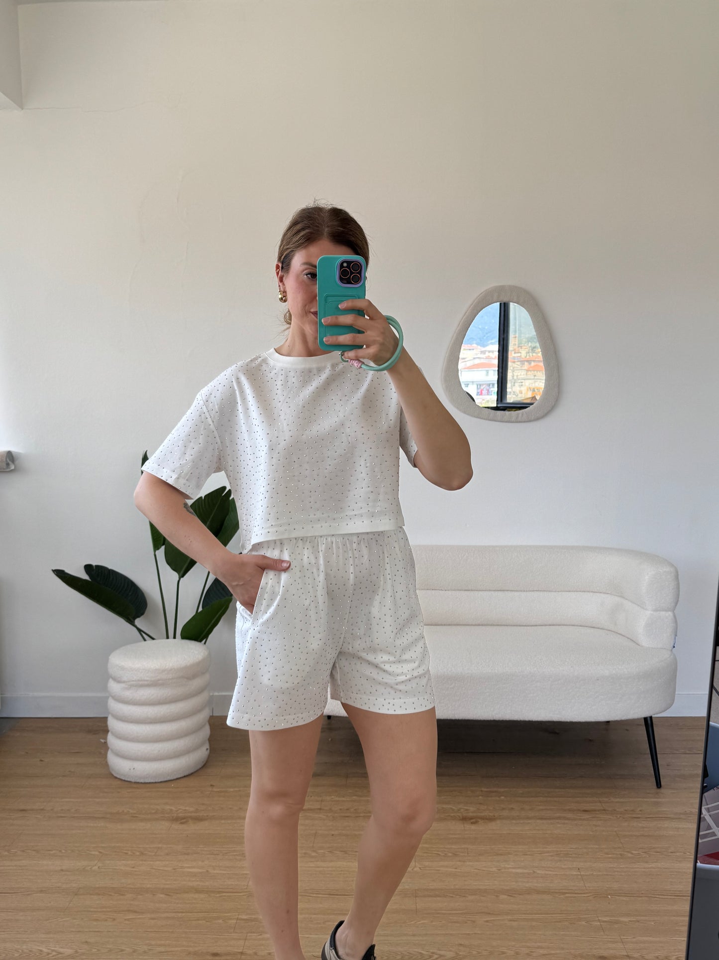 Shorts tuta con brillantini