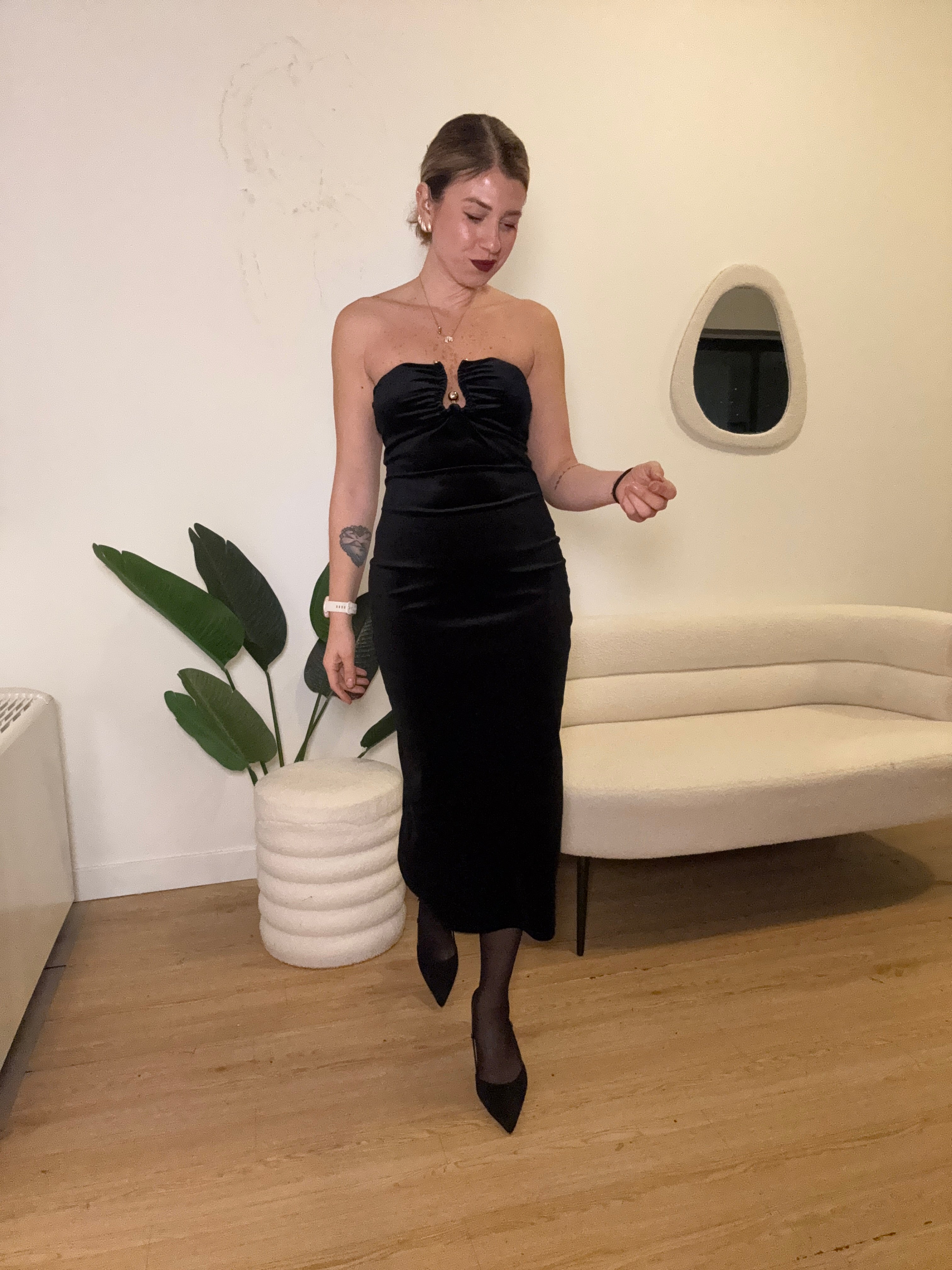 Tubino velluto dettaglio scollatura