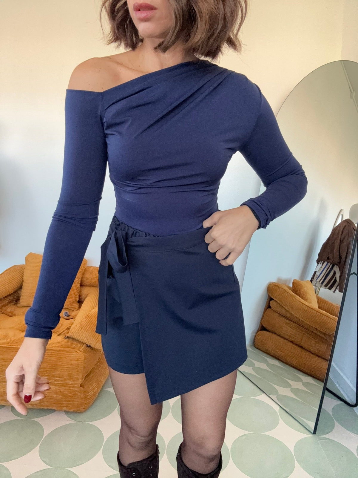 Maglia Kim aismmetrica con guantino - GGlam