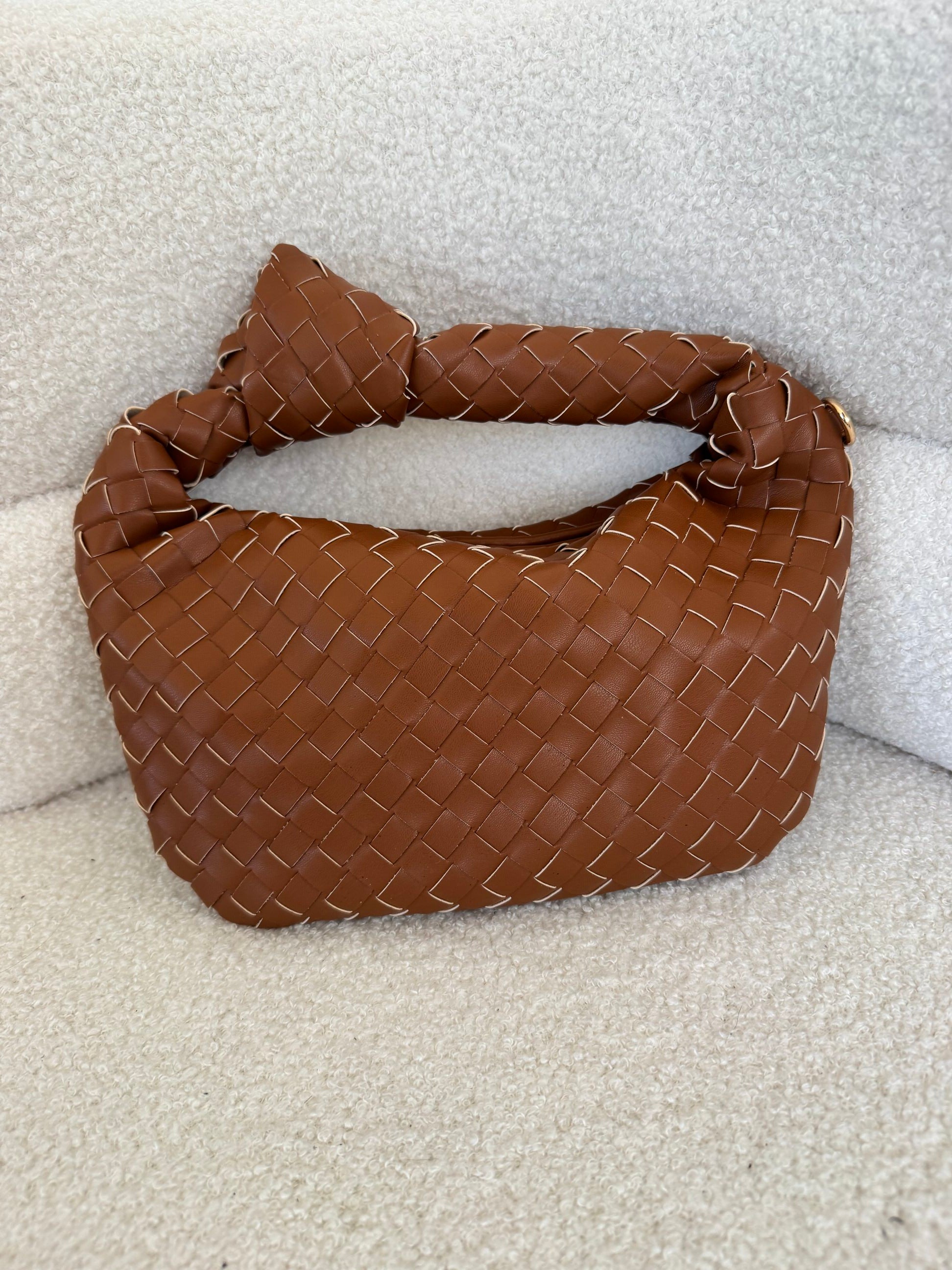 Mini Bag intrecciata con nodo