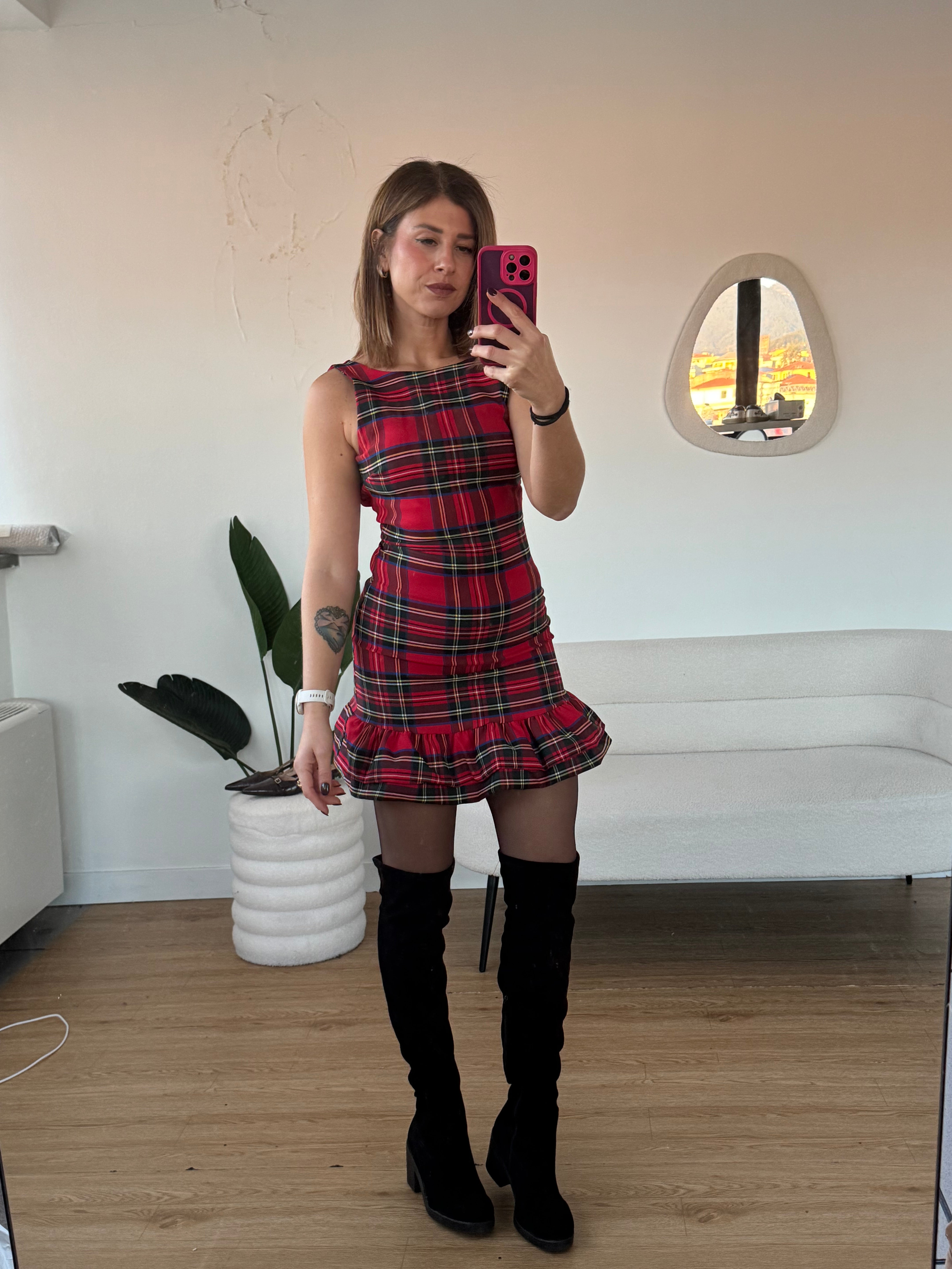 Abito tartan con balza smanicato