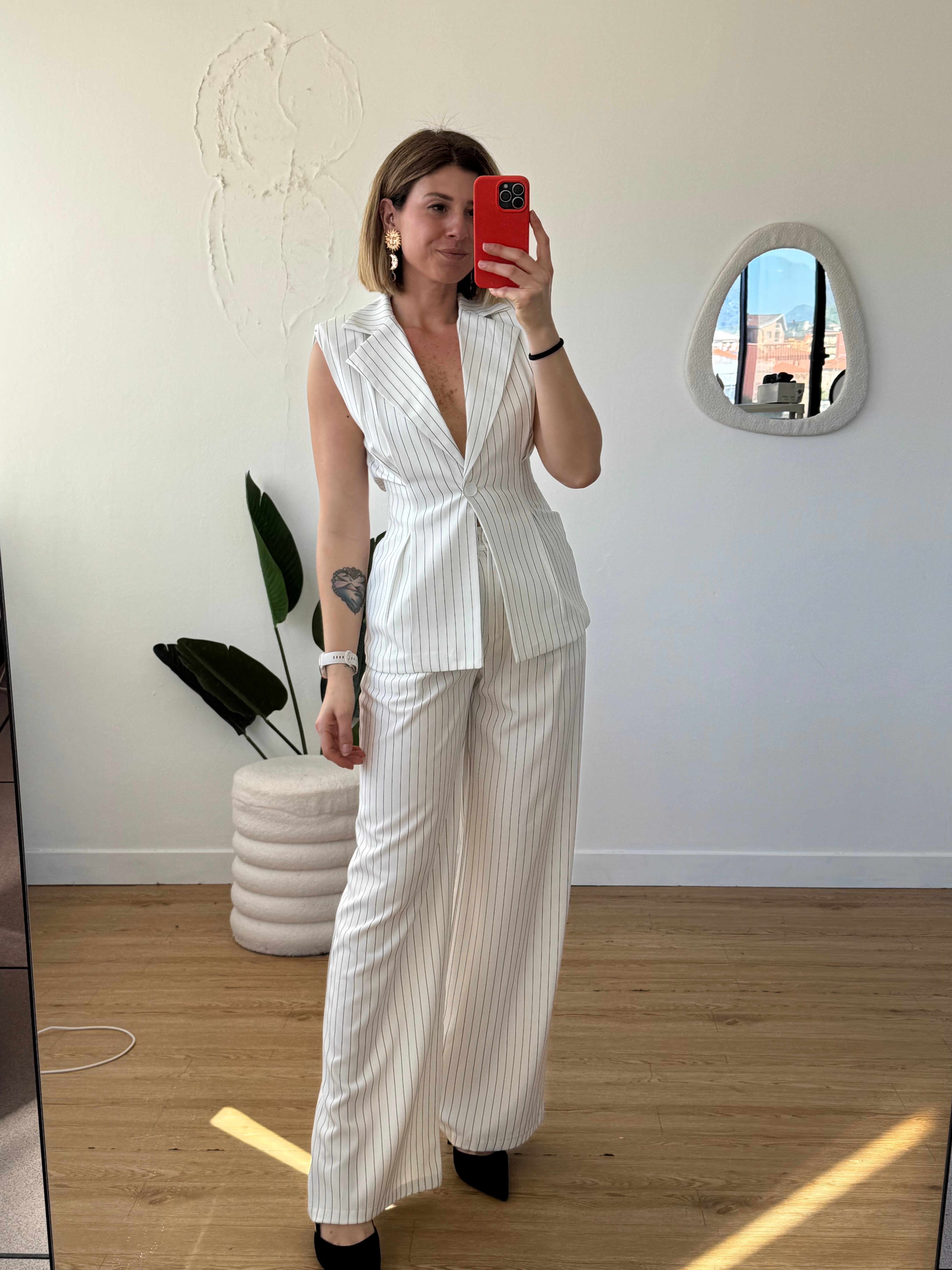 Completo con gilet gessato