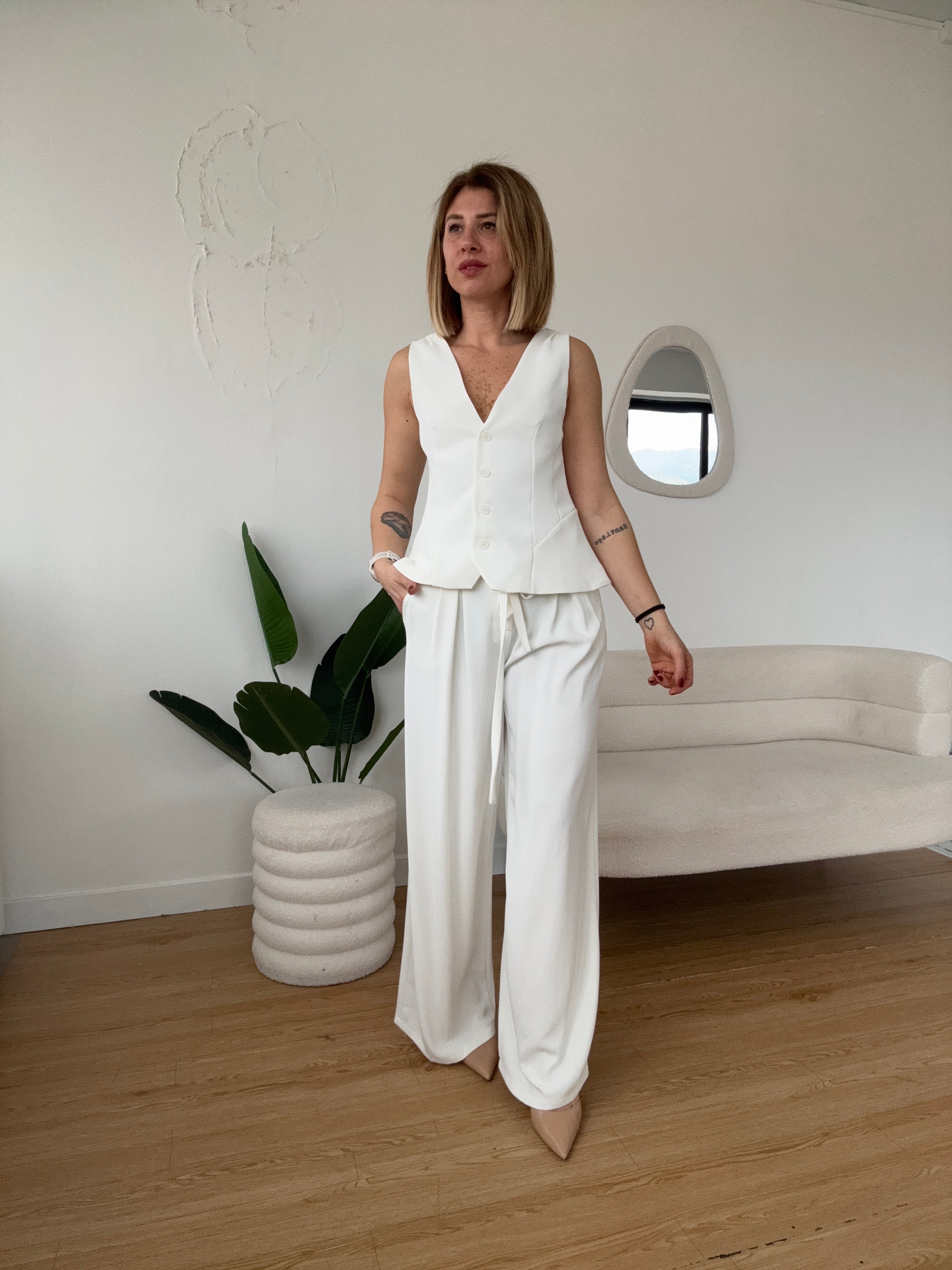 Completo bianco gilet e pantalaccio classico Lumina