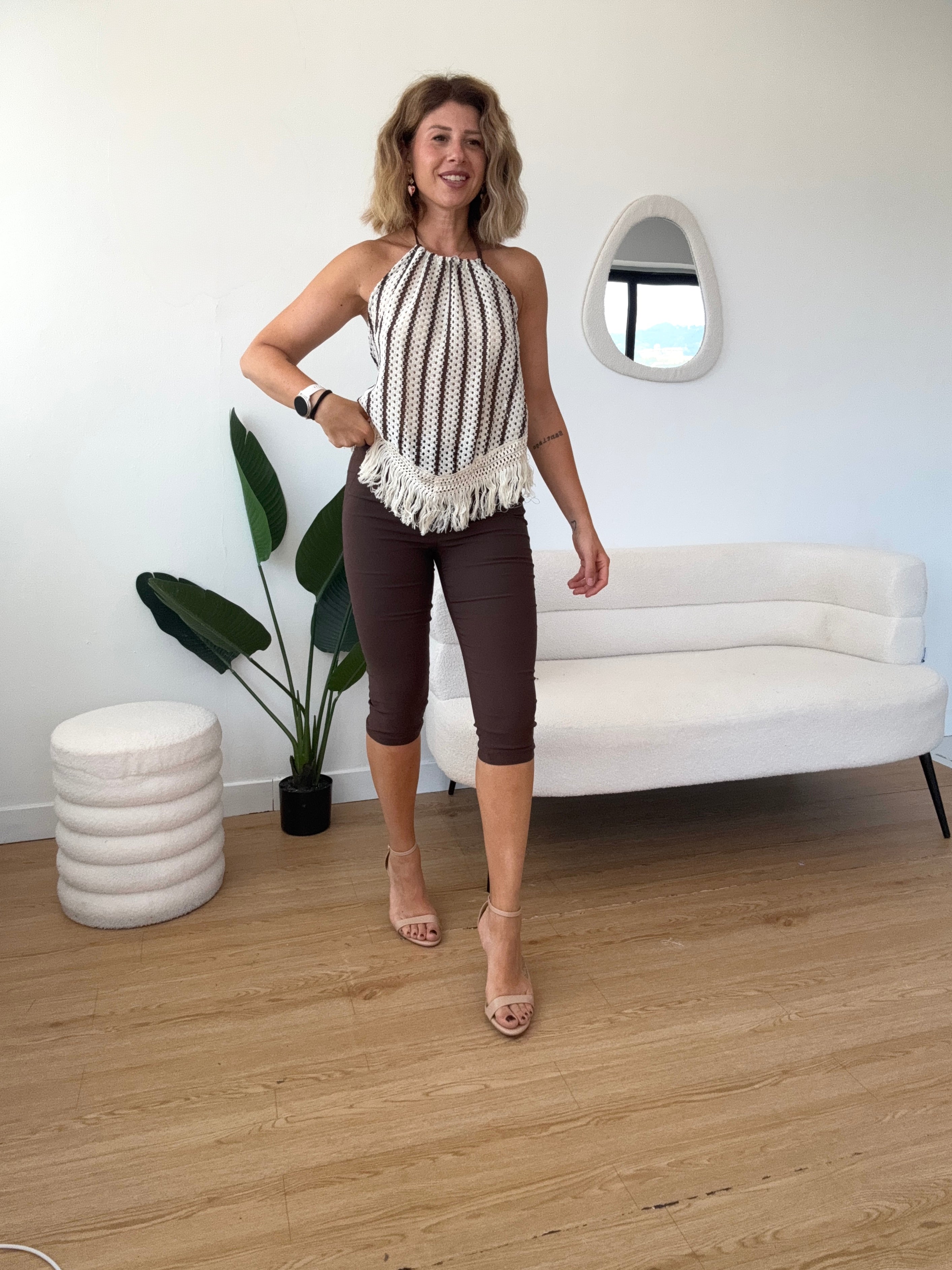 Pantaloni capri marroni by Lumina