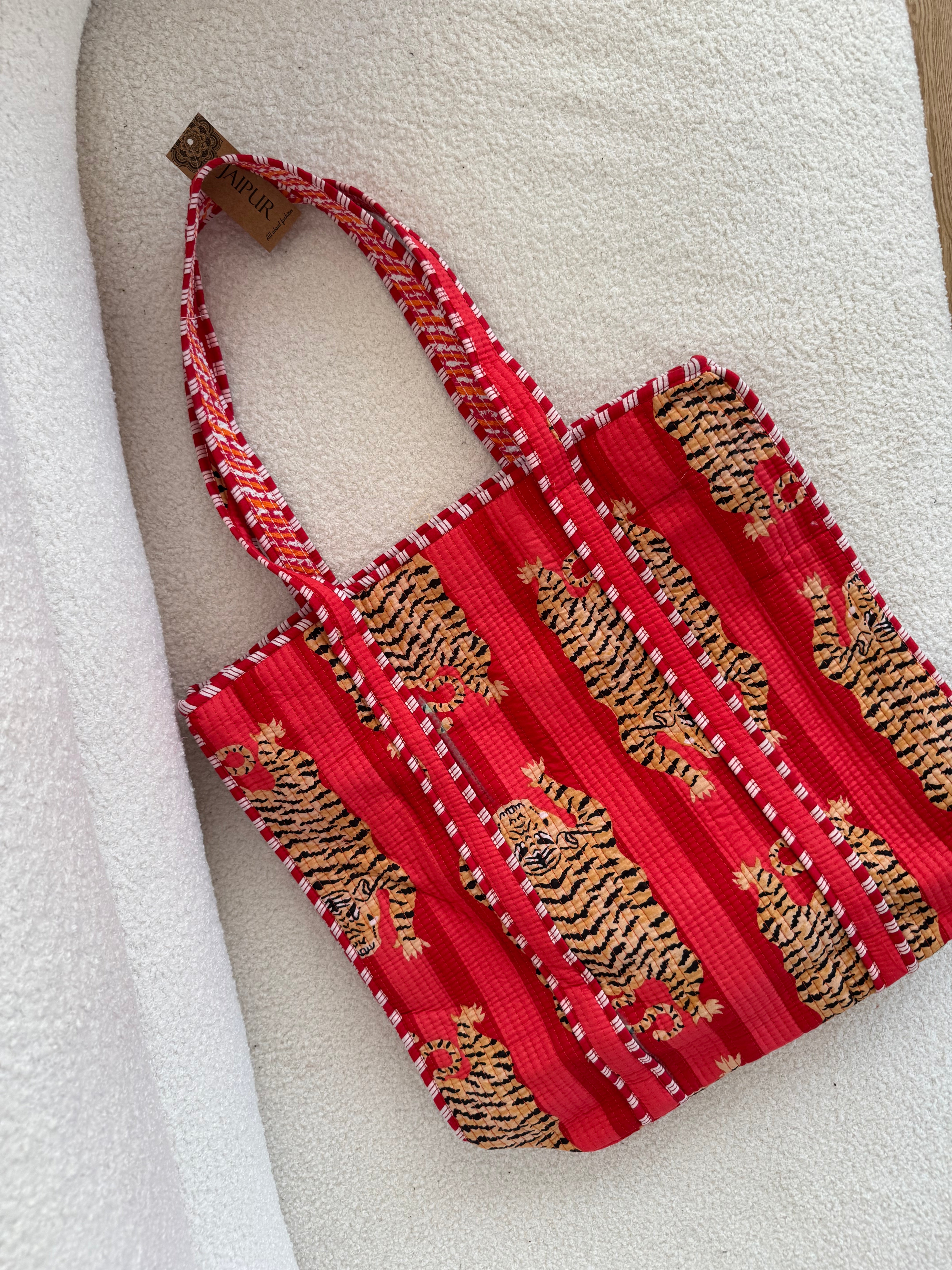 Maxi bag trapuntata rossa