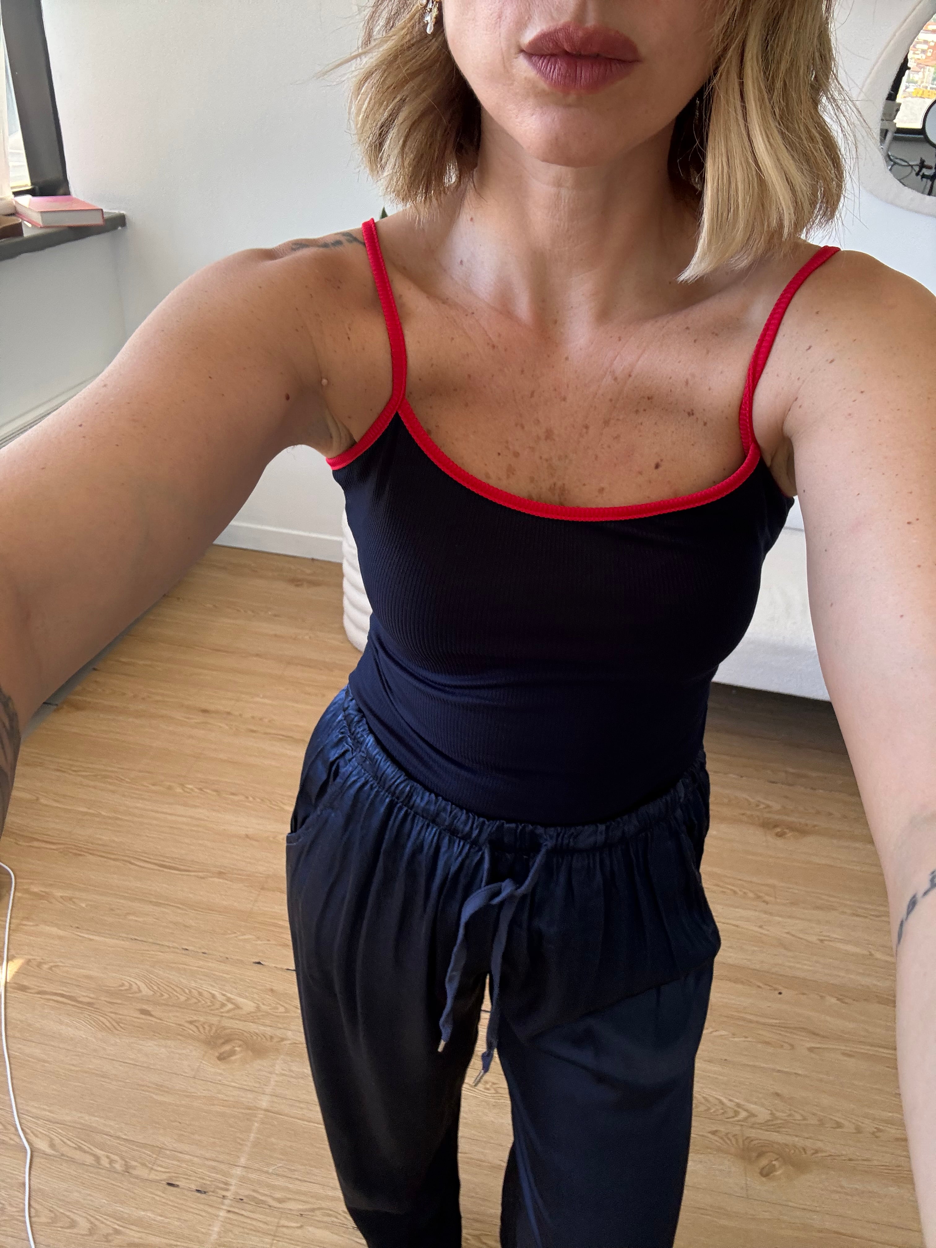Body costine con bordi a contrasto