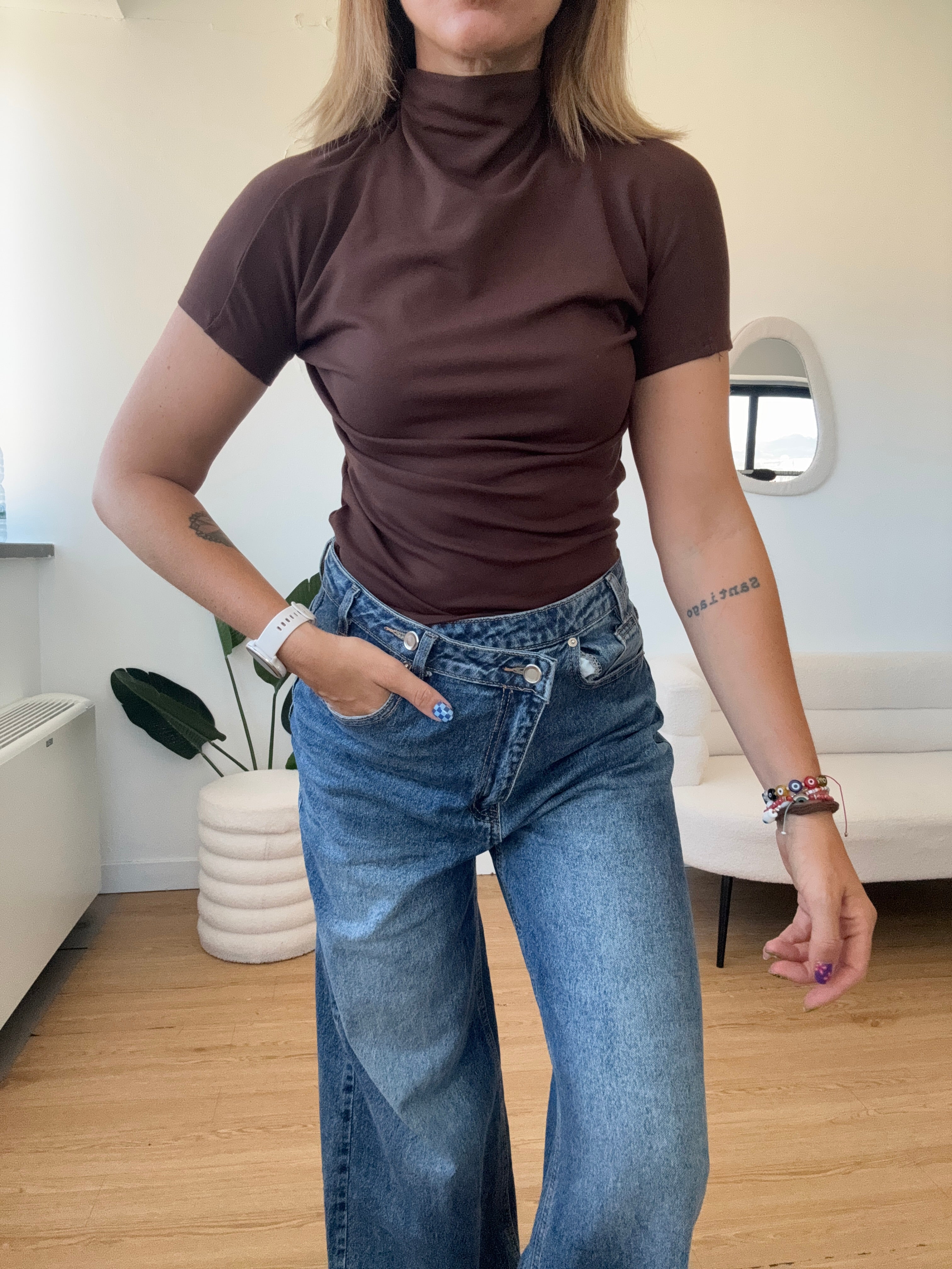 Maglia basic mezze maniche collo alto