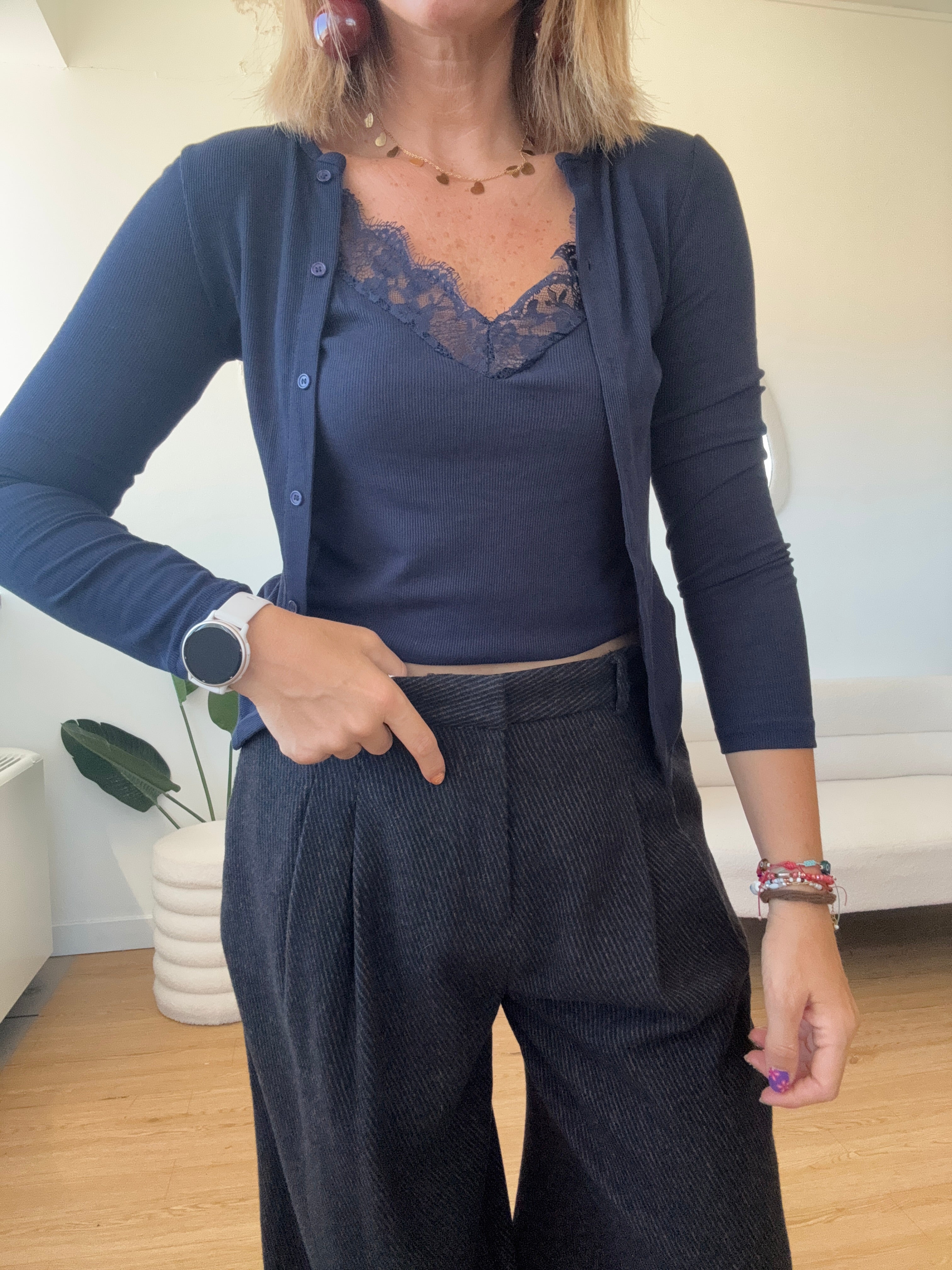 Cardigan con canotta in pizzo
