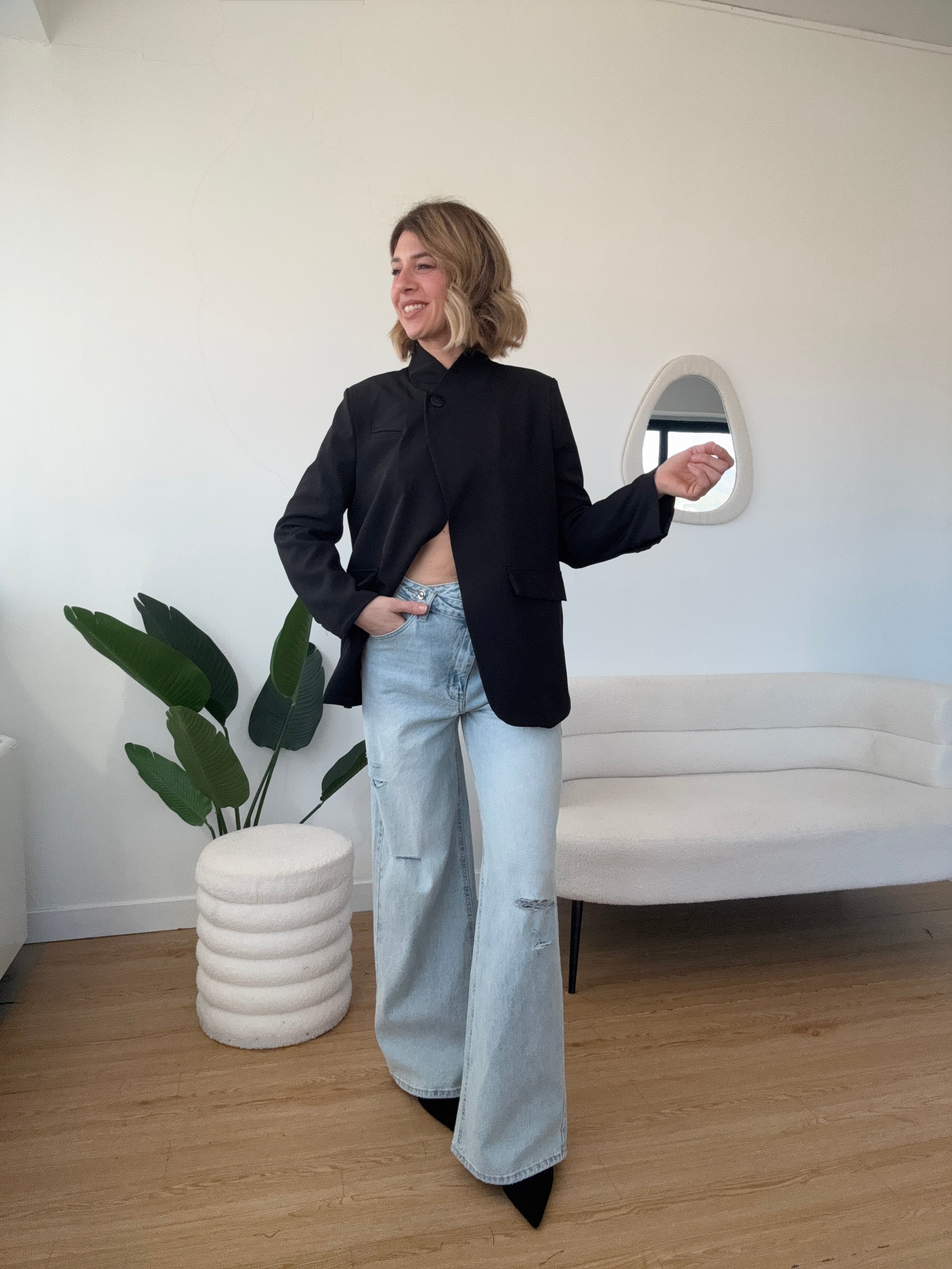 Blazer con spacco frontale mezzo collo