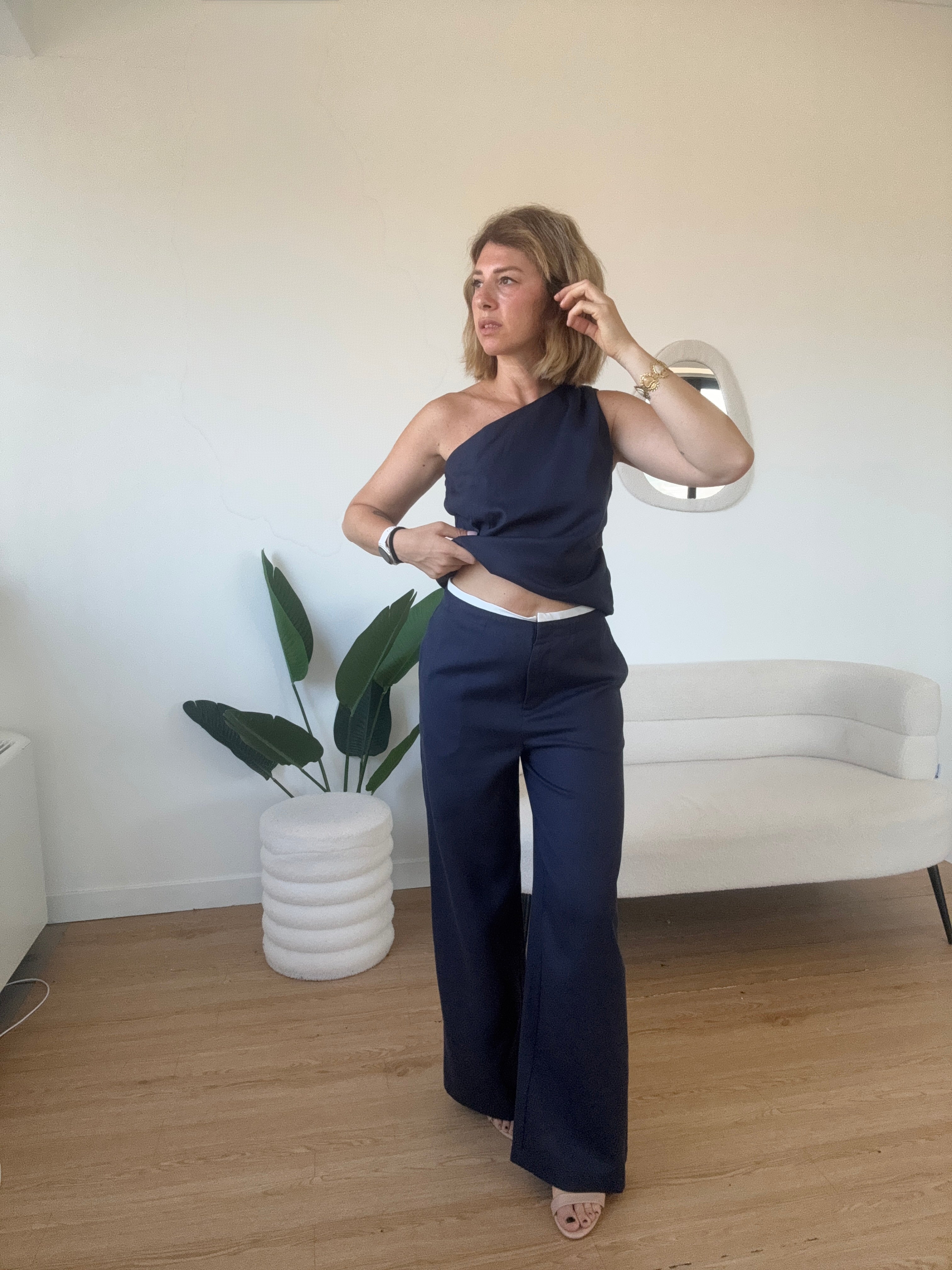 Top lino monospalla completo Denise by Lumina