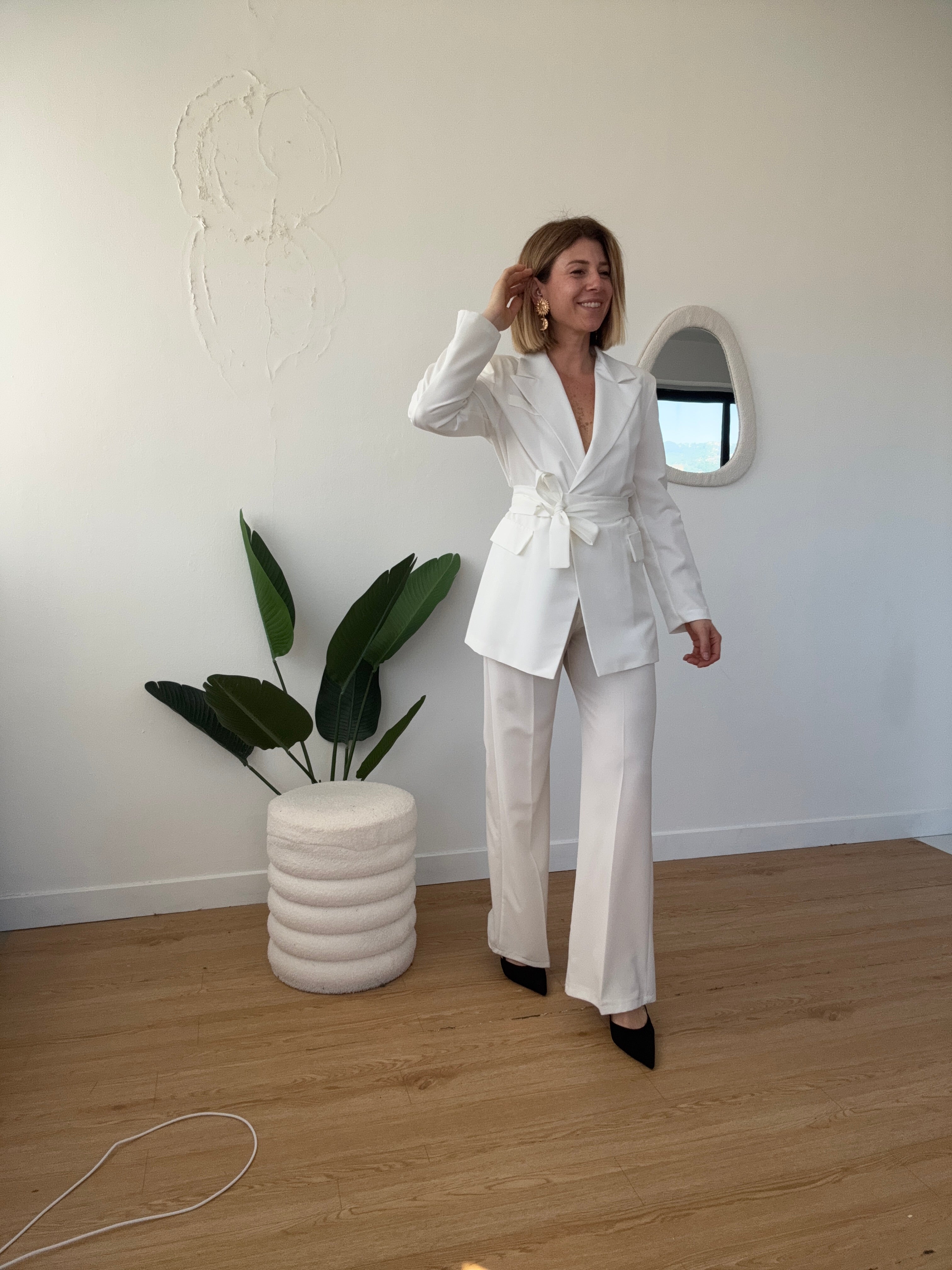 Tailleur giacca con cintura