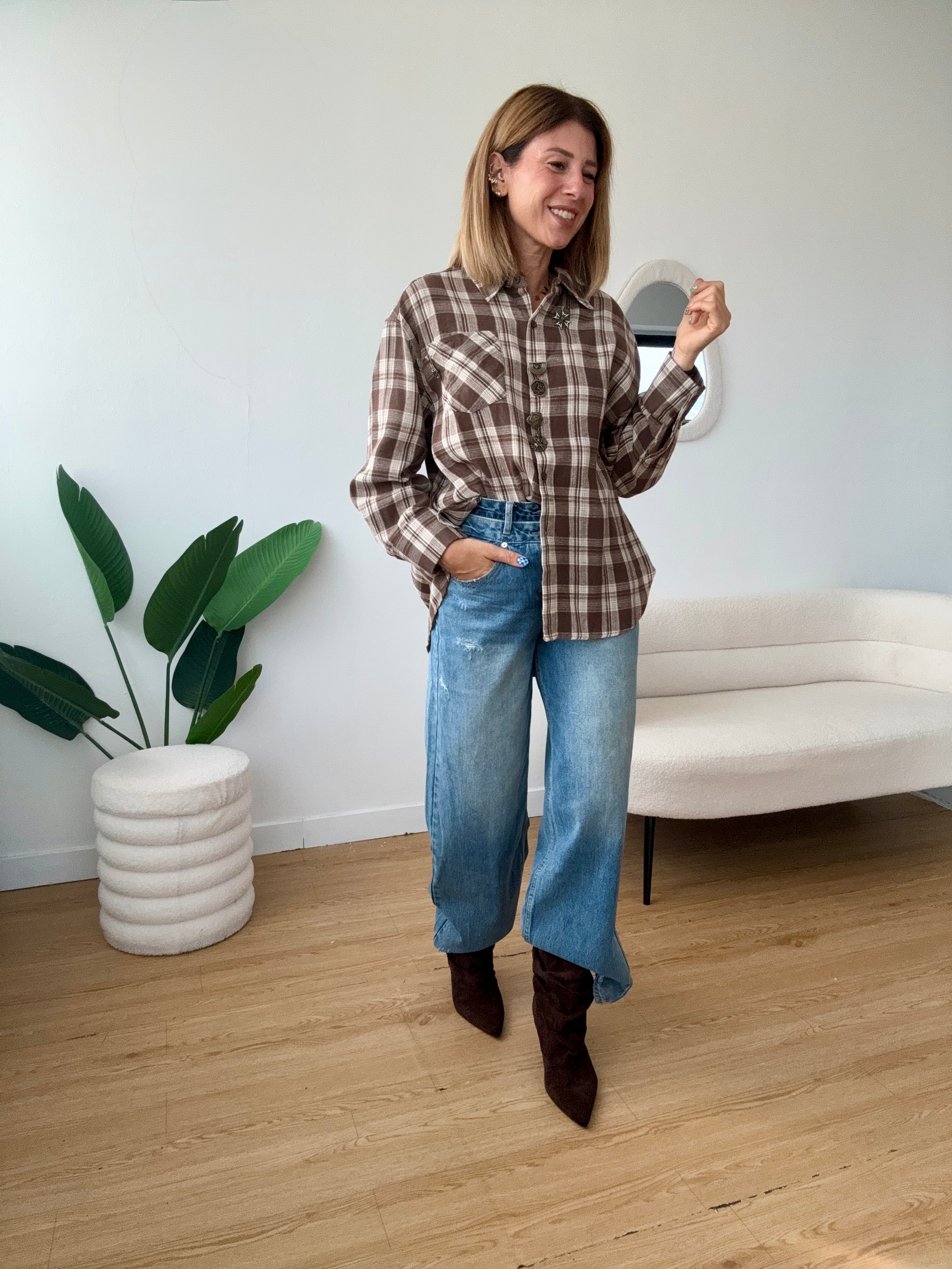 Camicia a quadri over con spille removibili