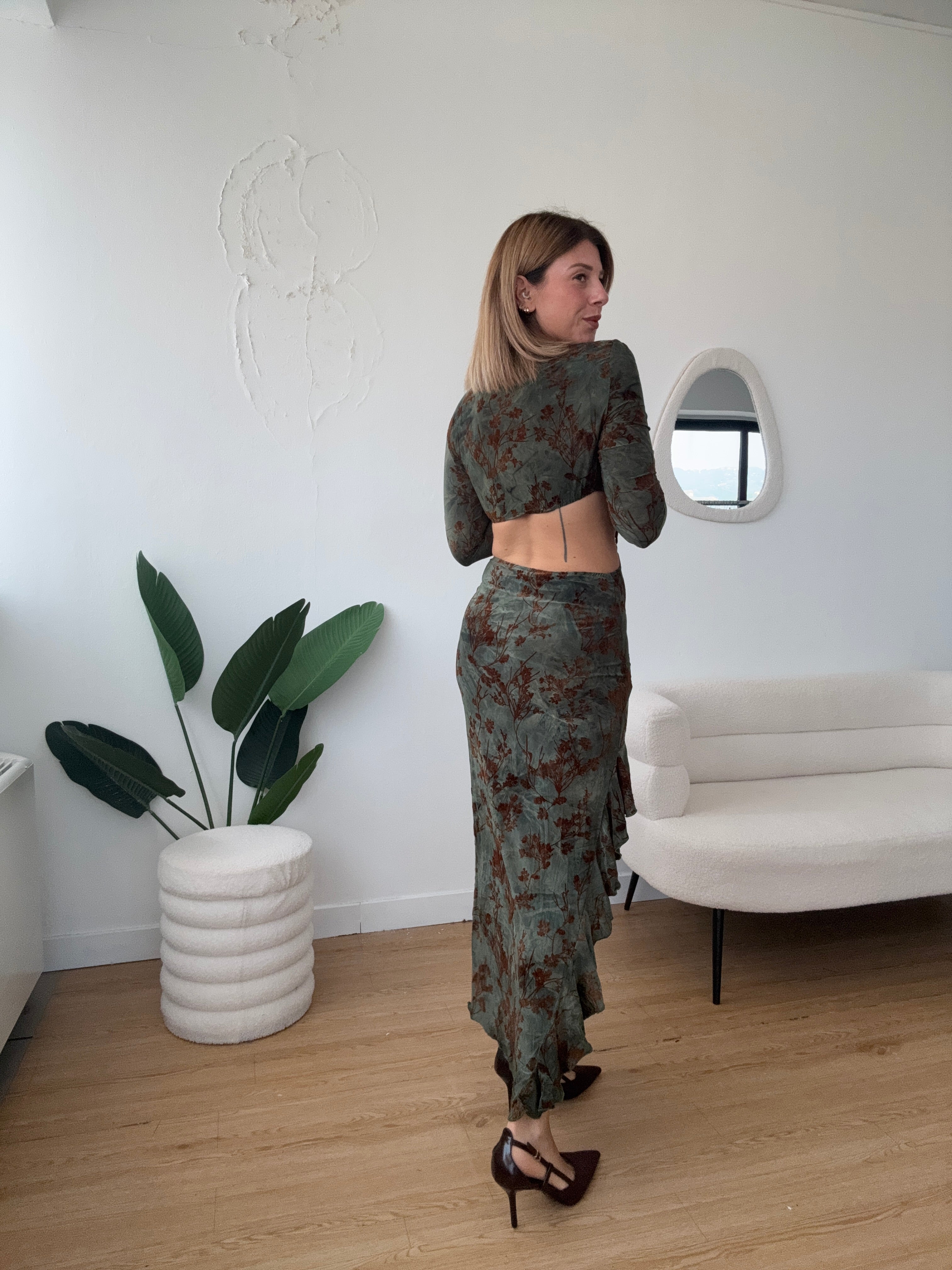 Abito verde cut out ricami ruggine