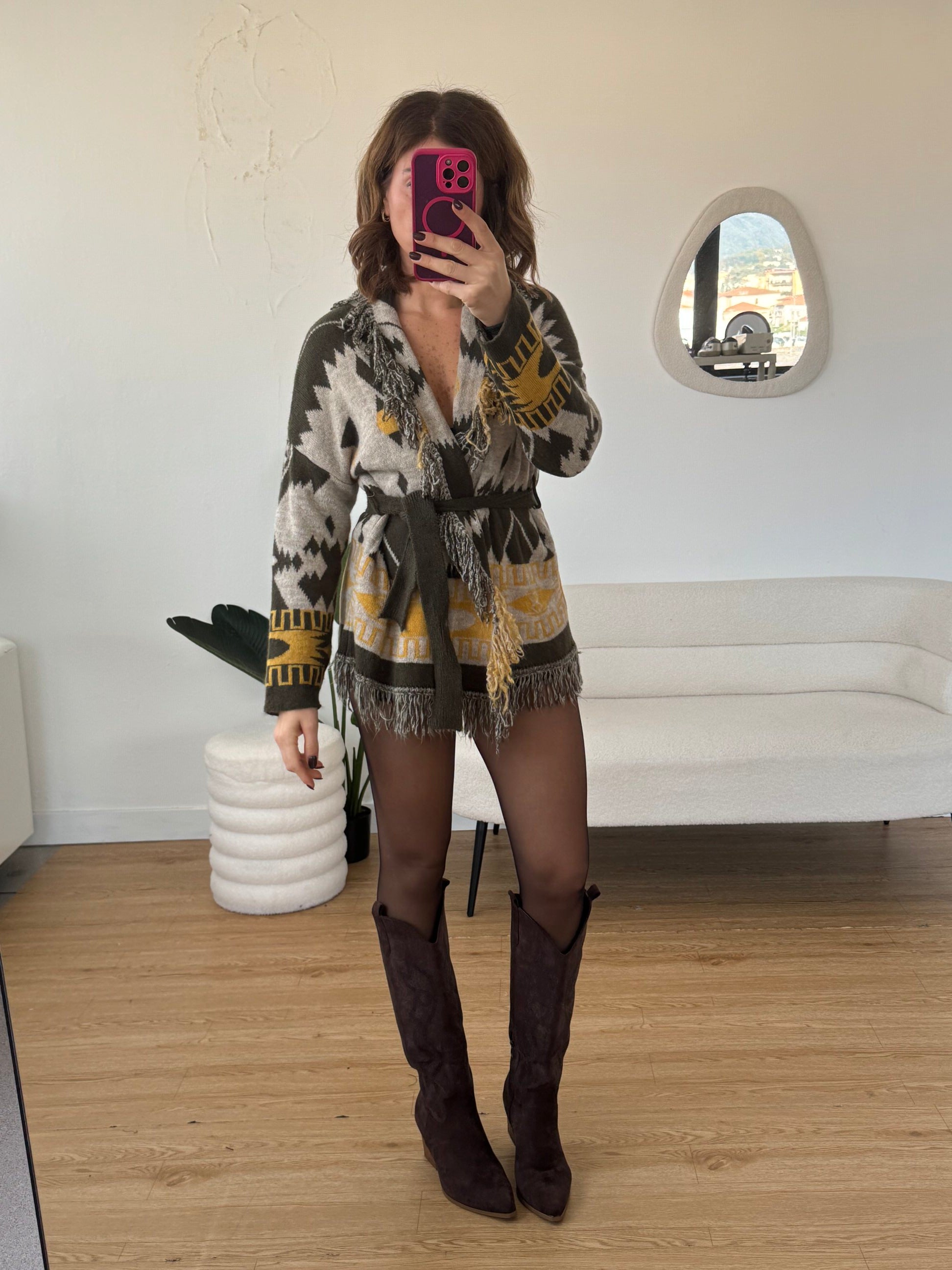 Cardigan con frange e cintura verde e senape