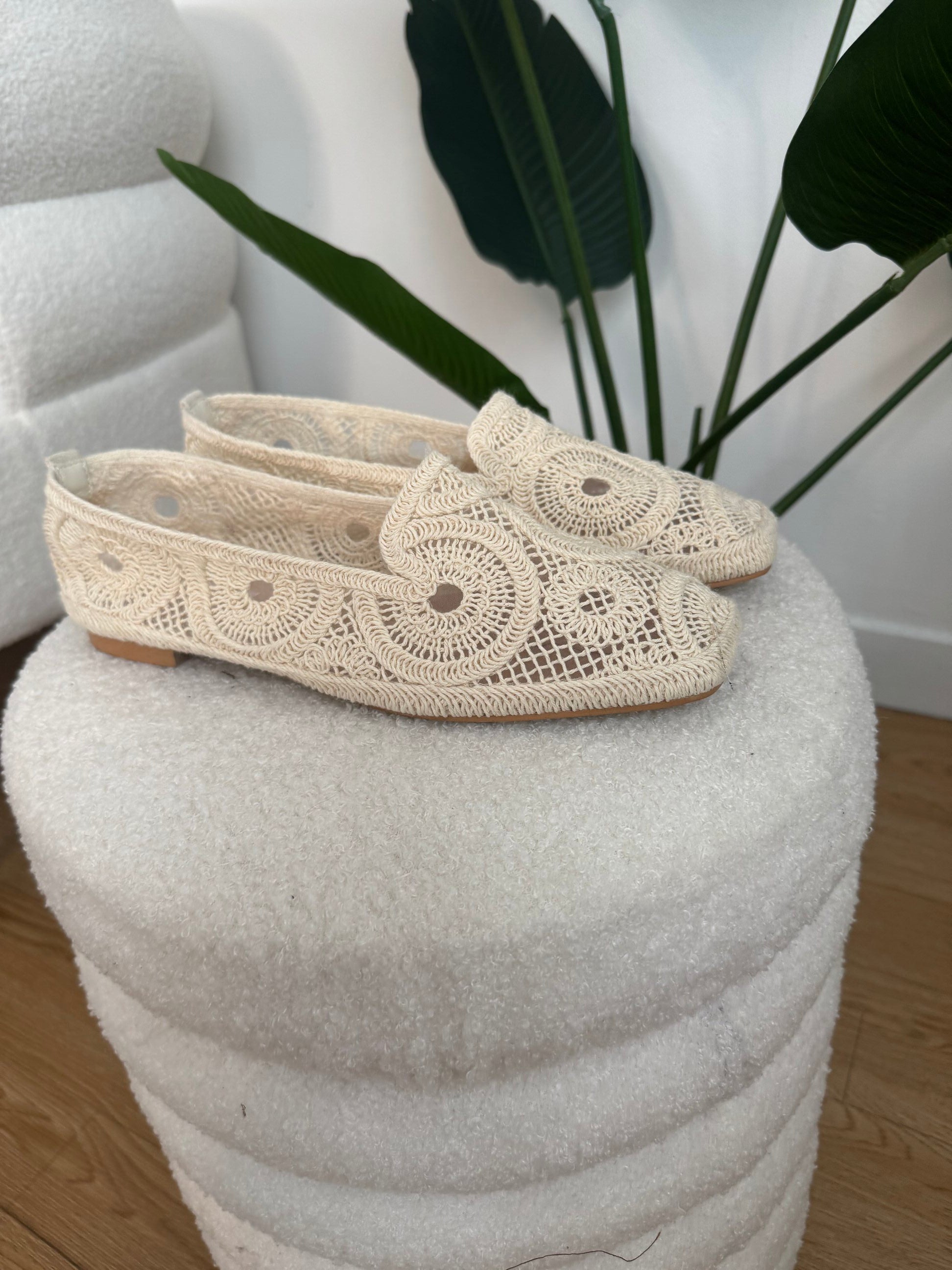 Ballerine macramè con punta squadrata