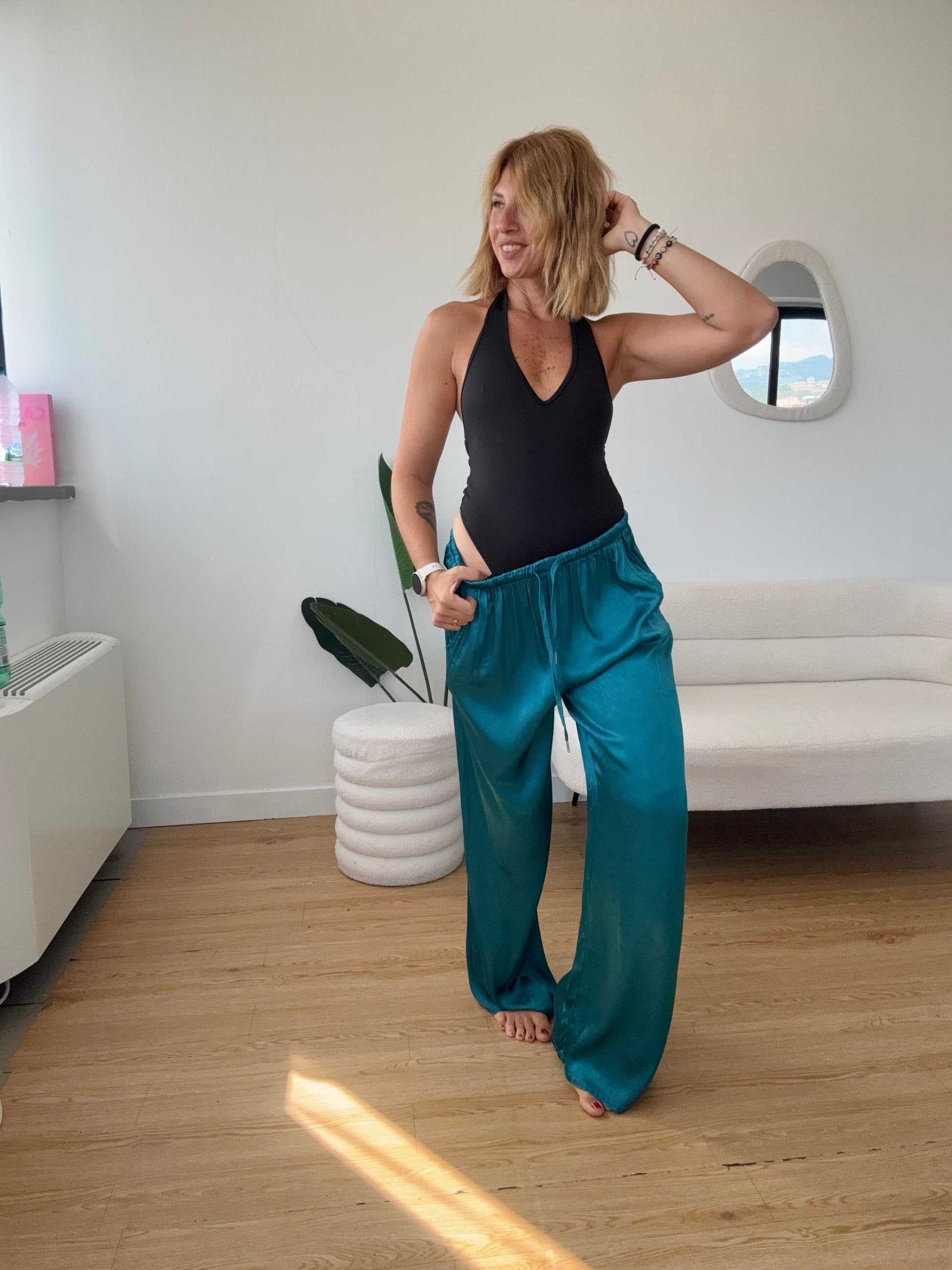 Body elasticizzato scollo halter