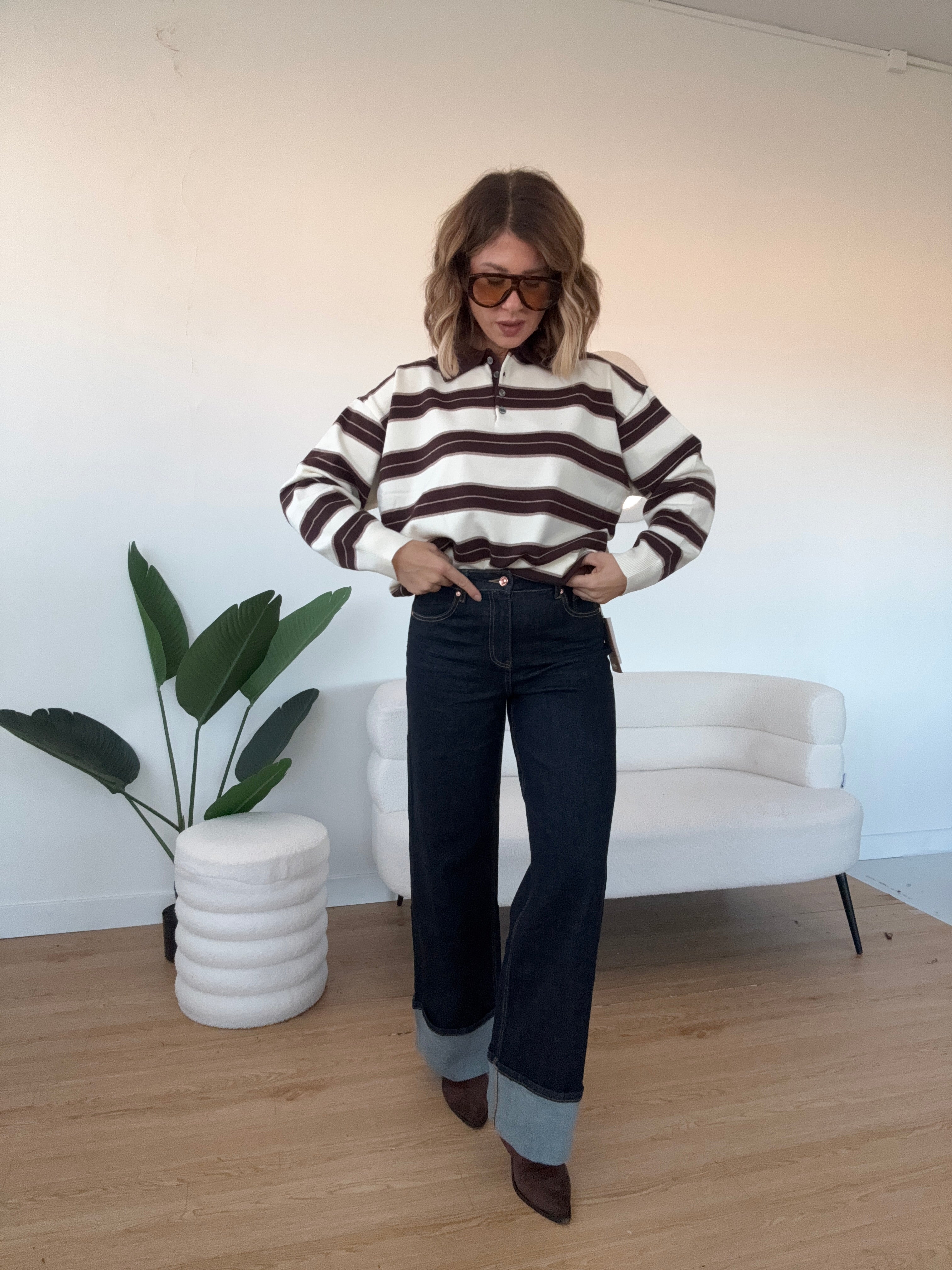 Maglioncino modello polo a righe beige marrone