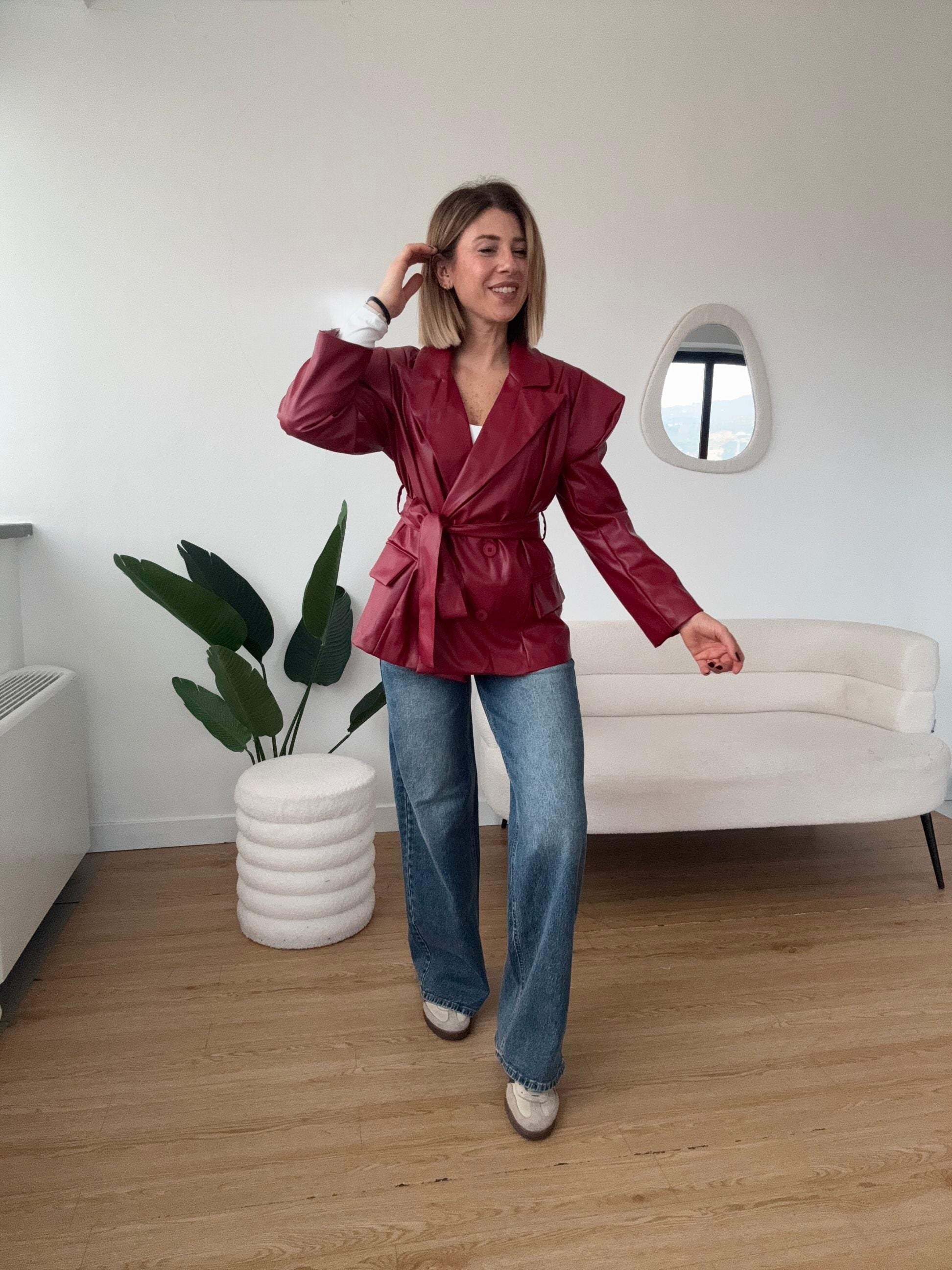 Giacca ecopelle doppio petto con spalline