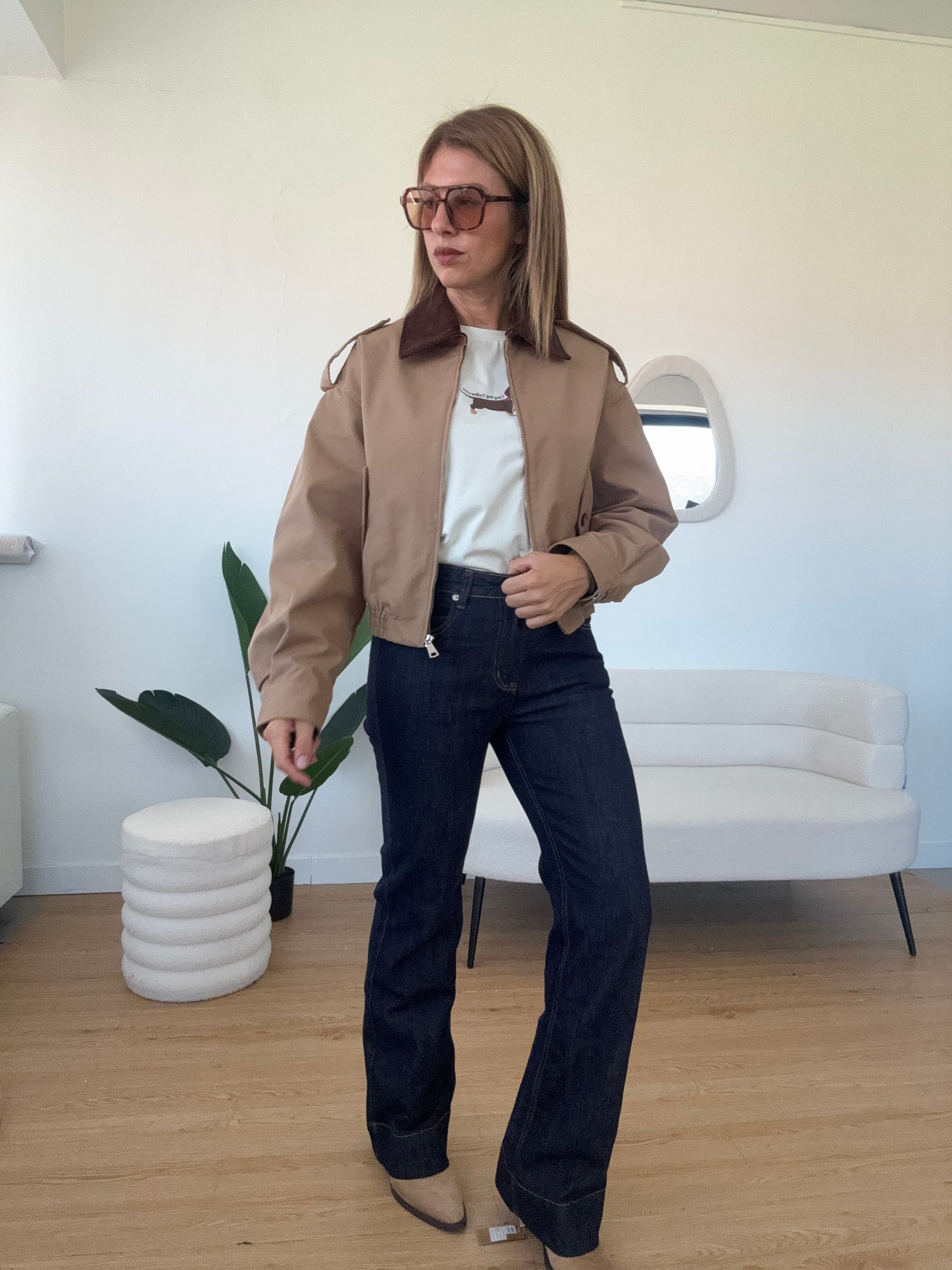 Trench corto colletto a contrasto