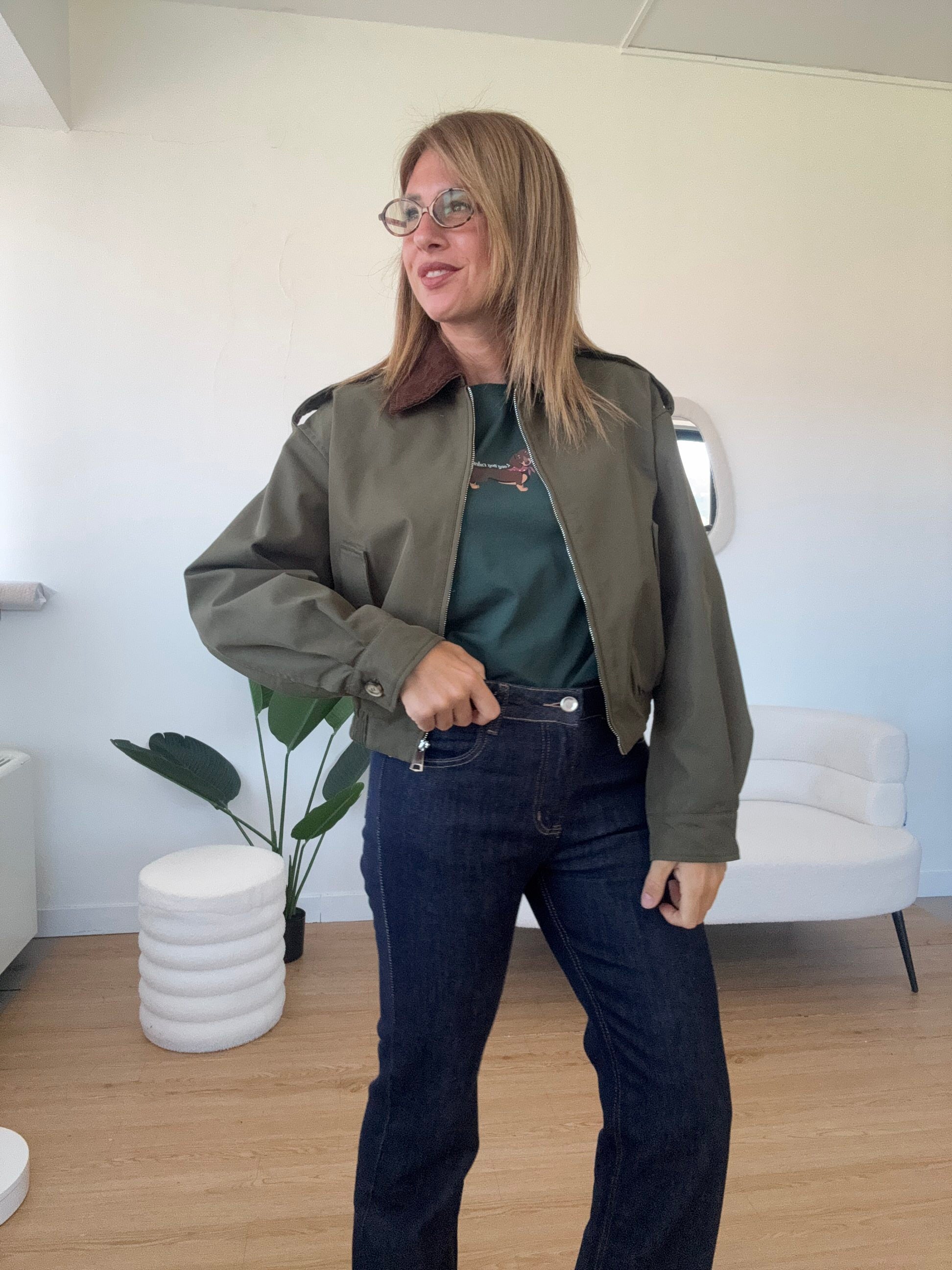 Trench corto colletto a contrasto